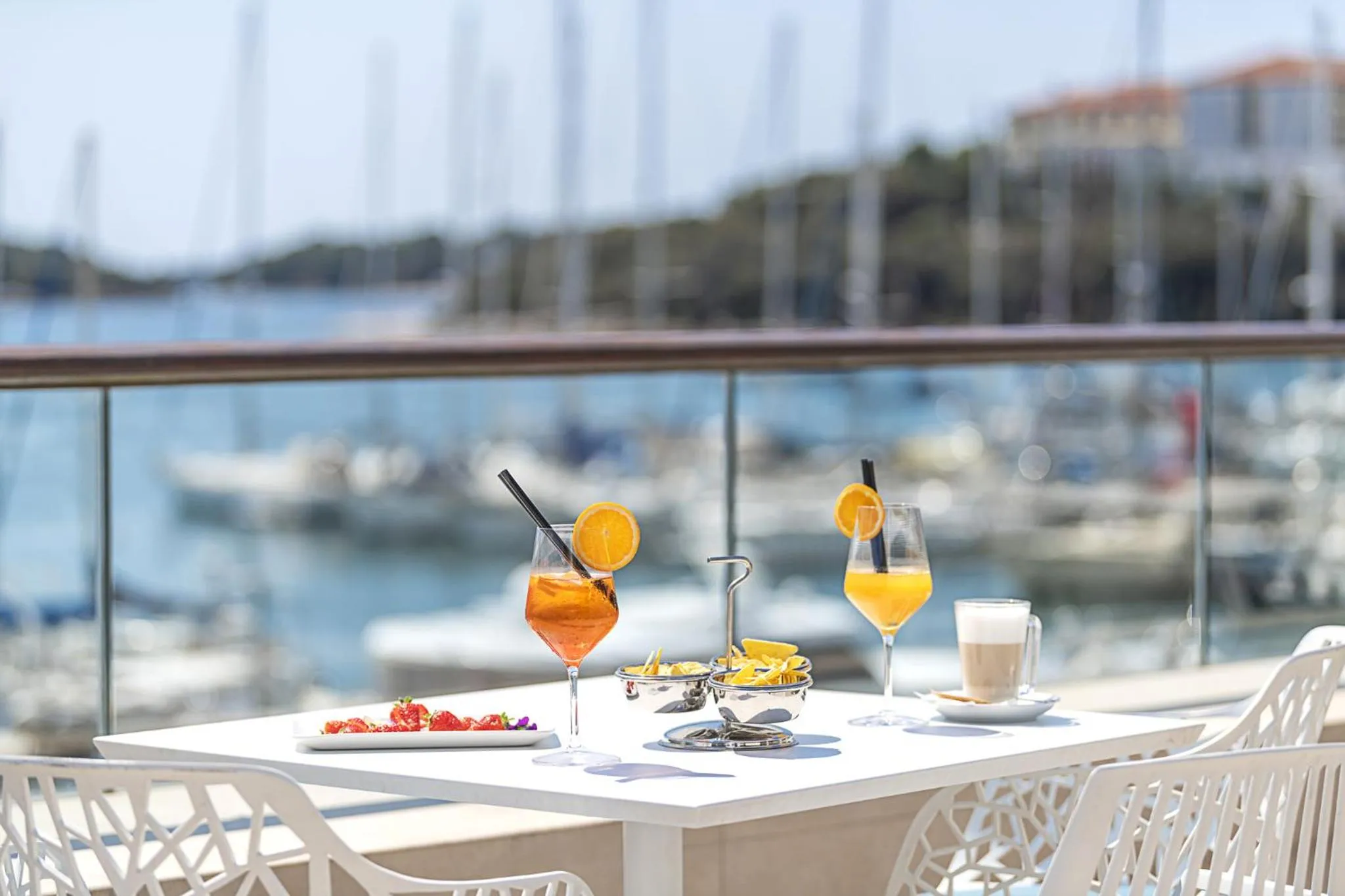 Lounge or bar in Ribarska Koliba Resort