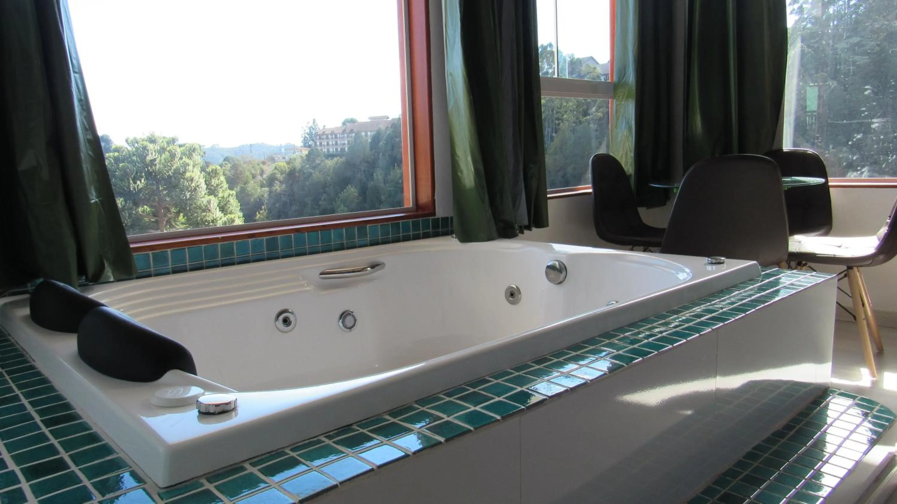 Golden Forest Pousada