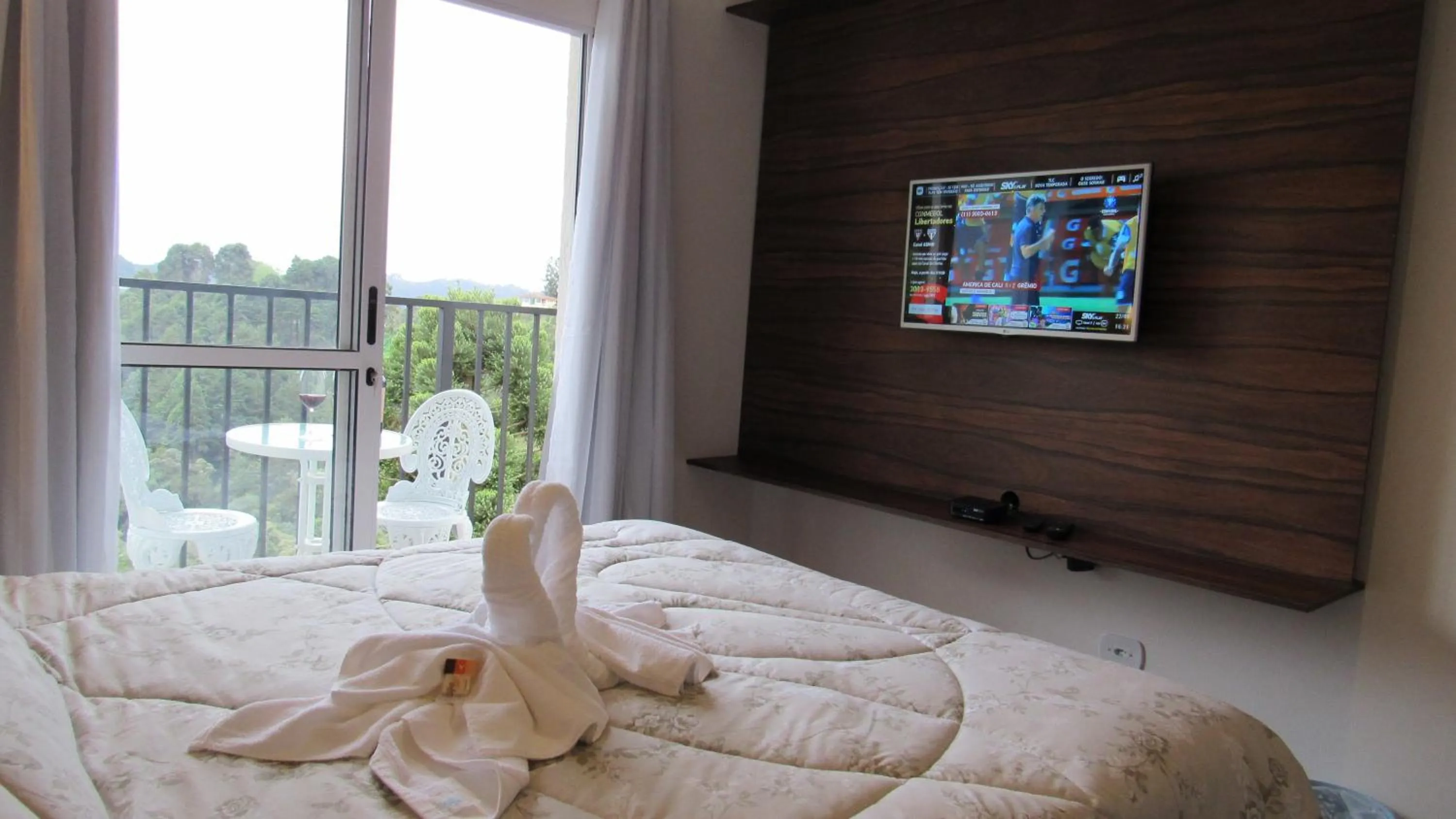 Bed in Golden Forest Pousada