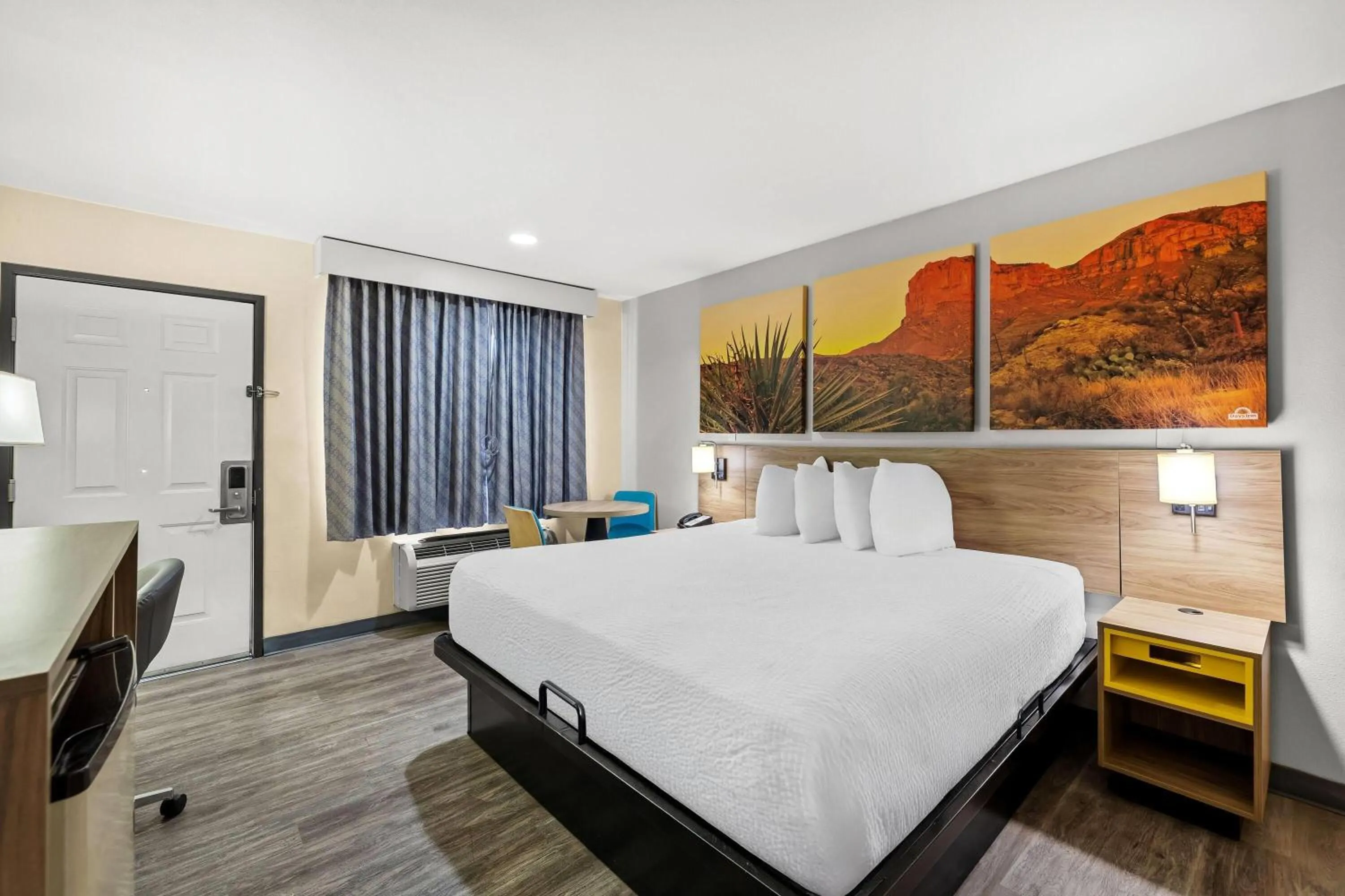 Bed in Days Inn by Wyndham Tucson Airport