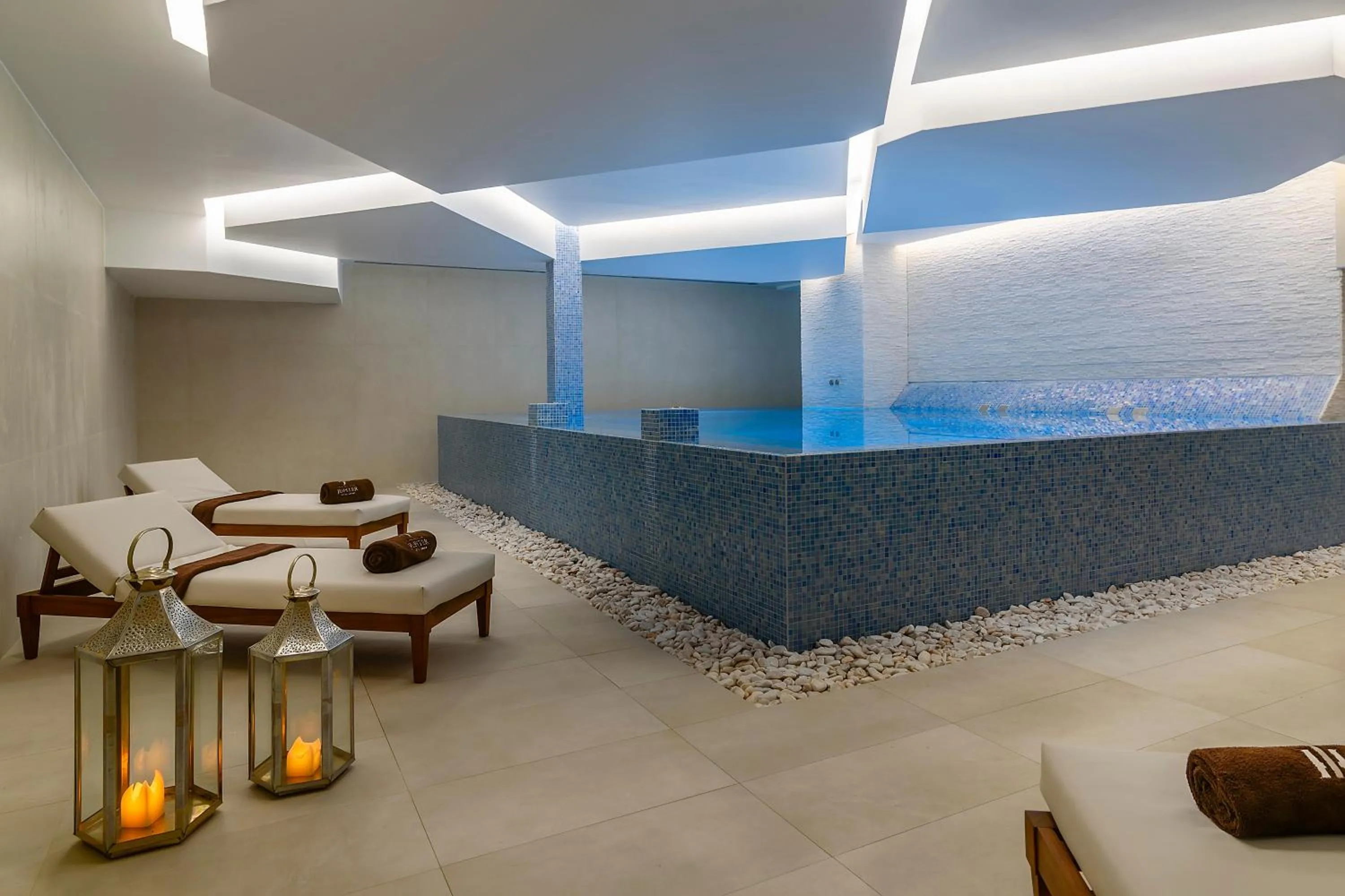 Swimming pool in Jupiter Albufeira Hotel - Family & Fun - All Inclusive