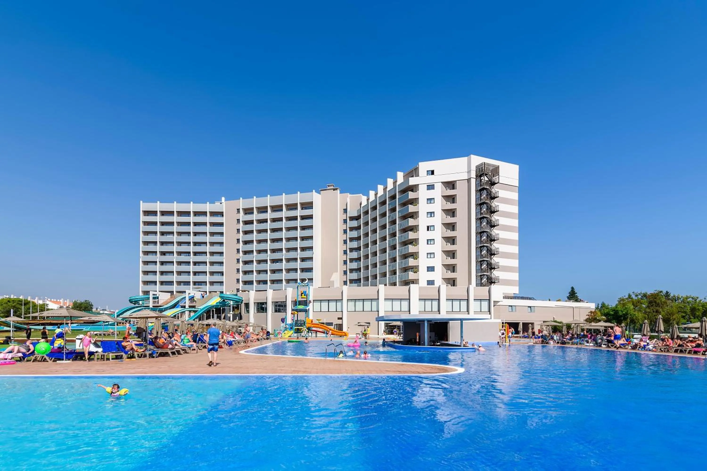 Swimming pool in Jupiter Albufeira Hotel - Family & Fun - All Inclusive