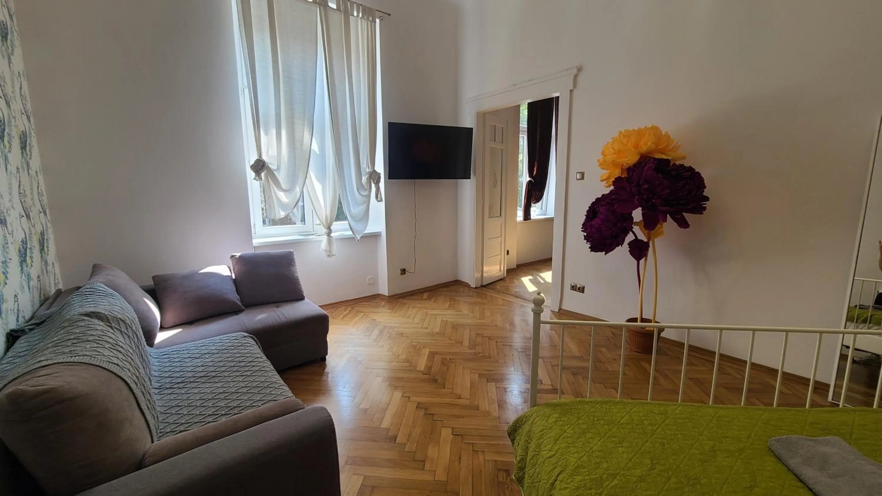 TV and multimedia in Lorf Hostel&Apartments