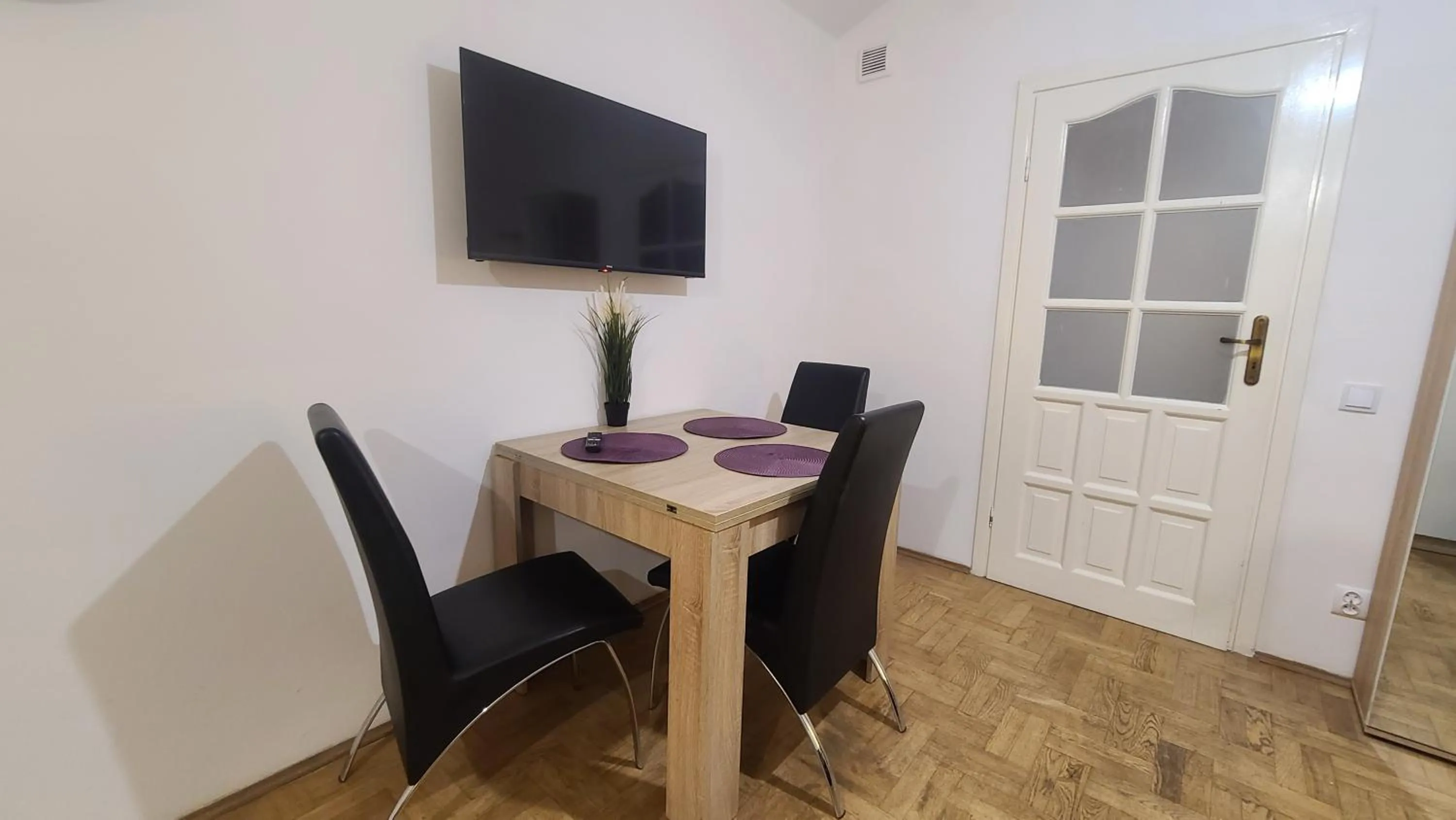 TV and multimedia in Lorf Hostel&Apartments