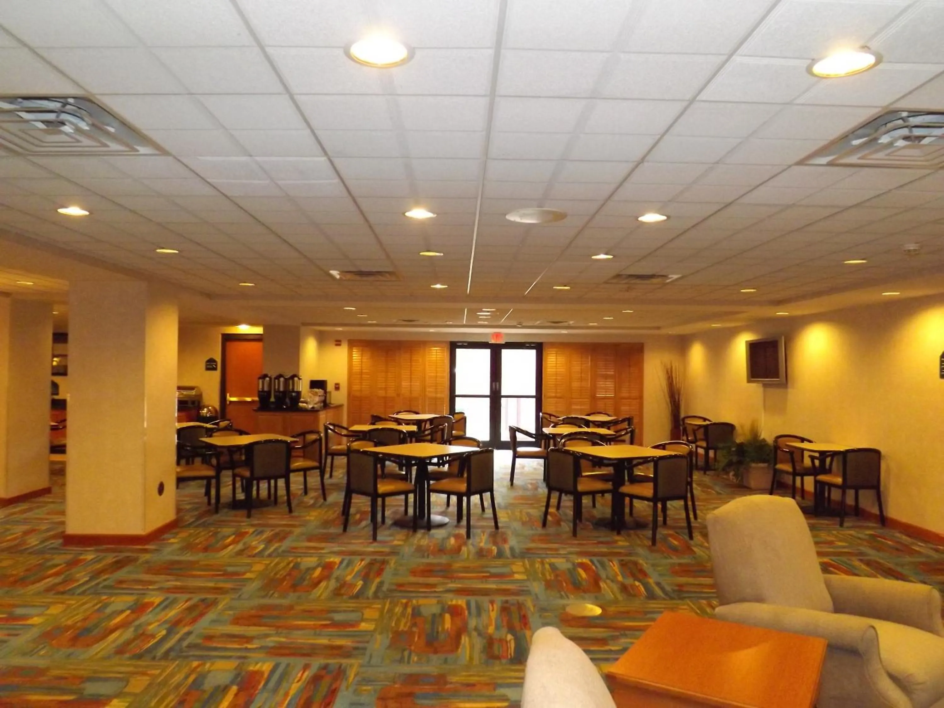 Food and drinks in Wingate by Wyndham Lima