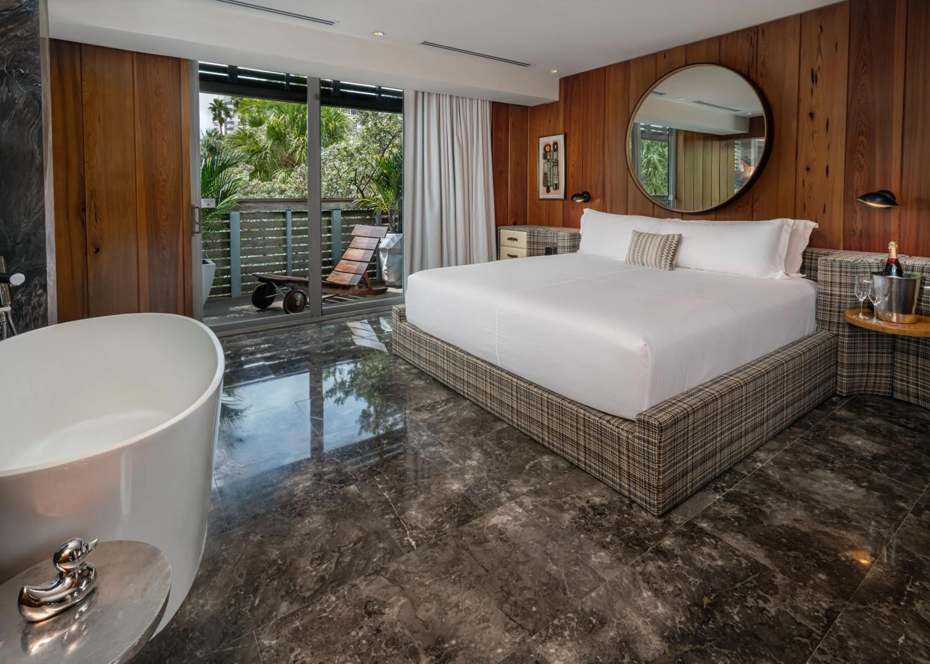 Bedroom, Bed in SLS South Beach