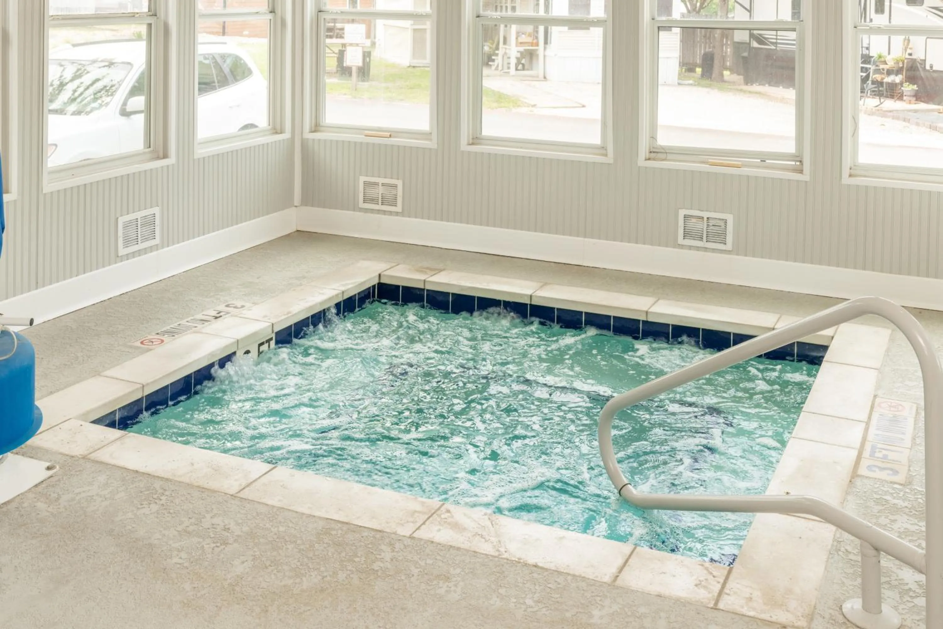 Hot Tub in Sun Retreats Texas Hill Country