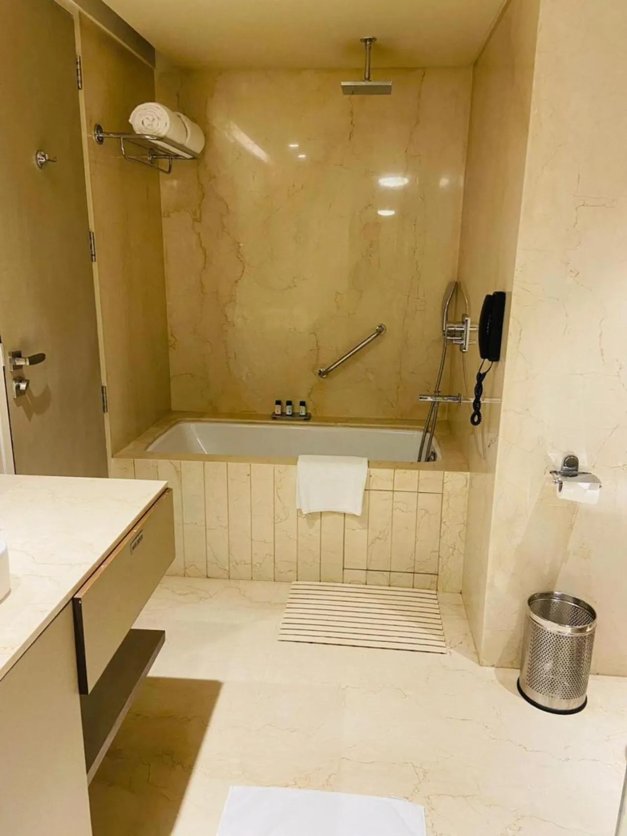 Shower in Fortune Park Pushpanjali, Durgapur - Member ITC Hotels' Group