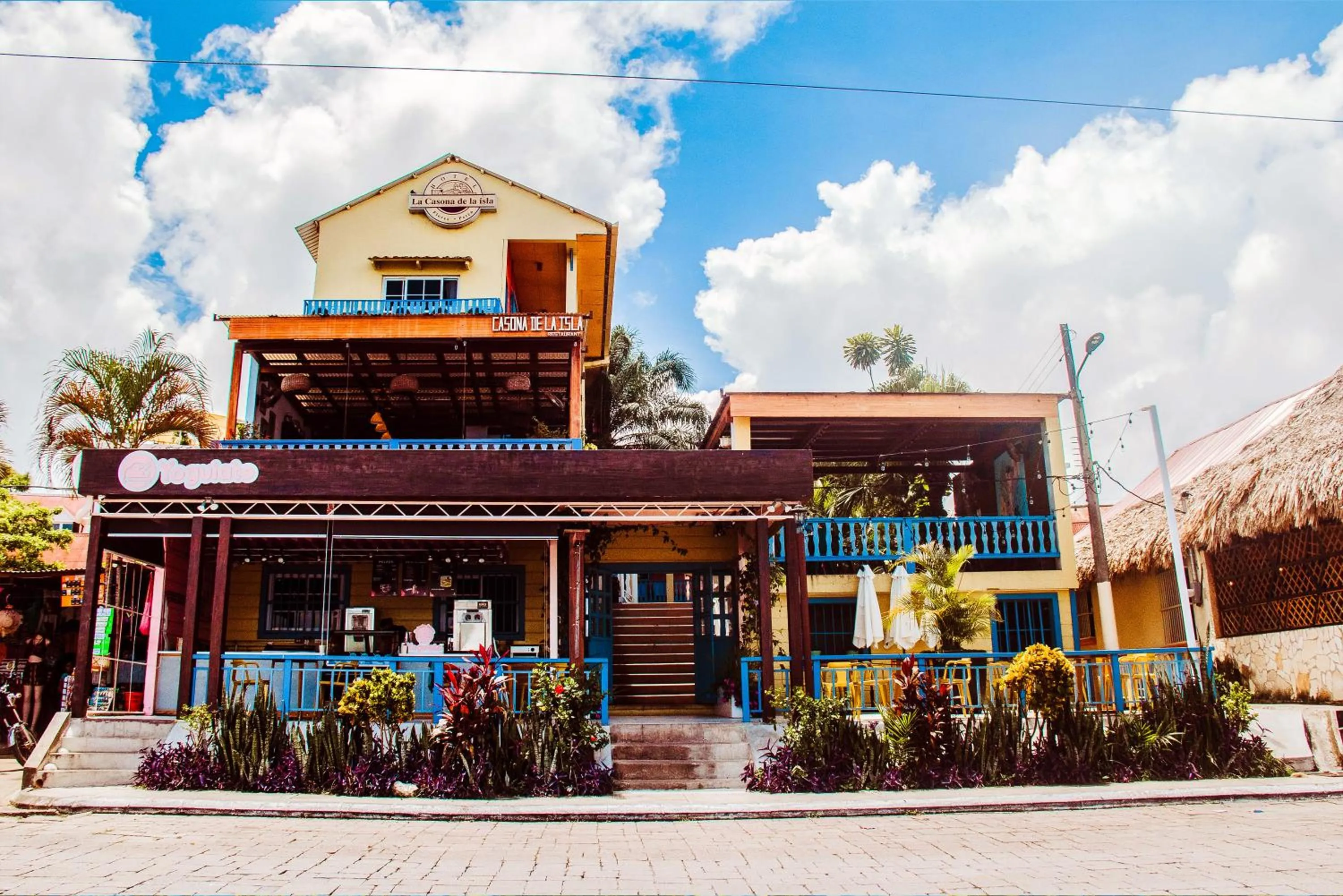 Facade/entrance in Hotel Casona de La Isla