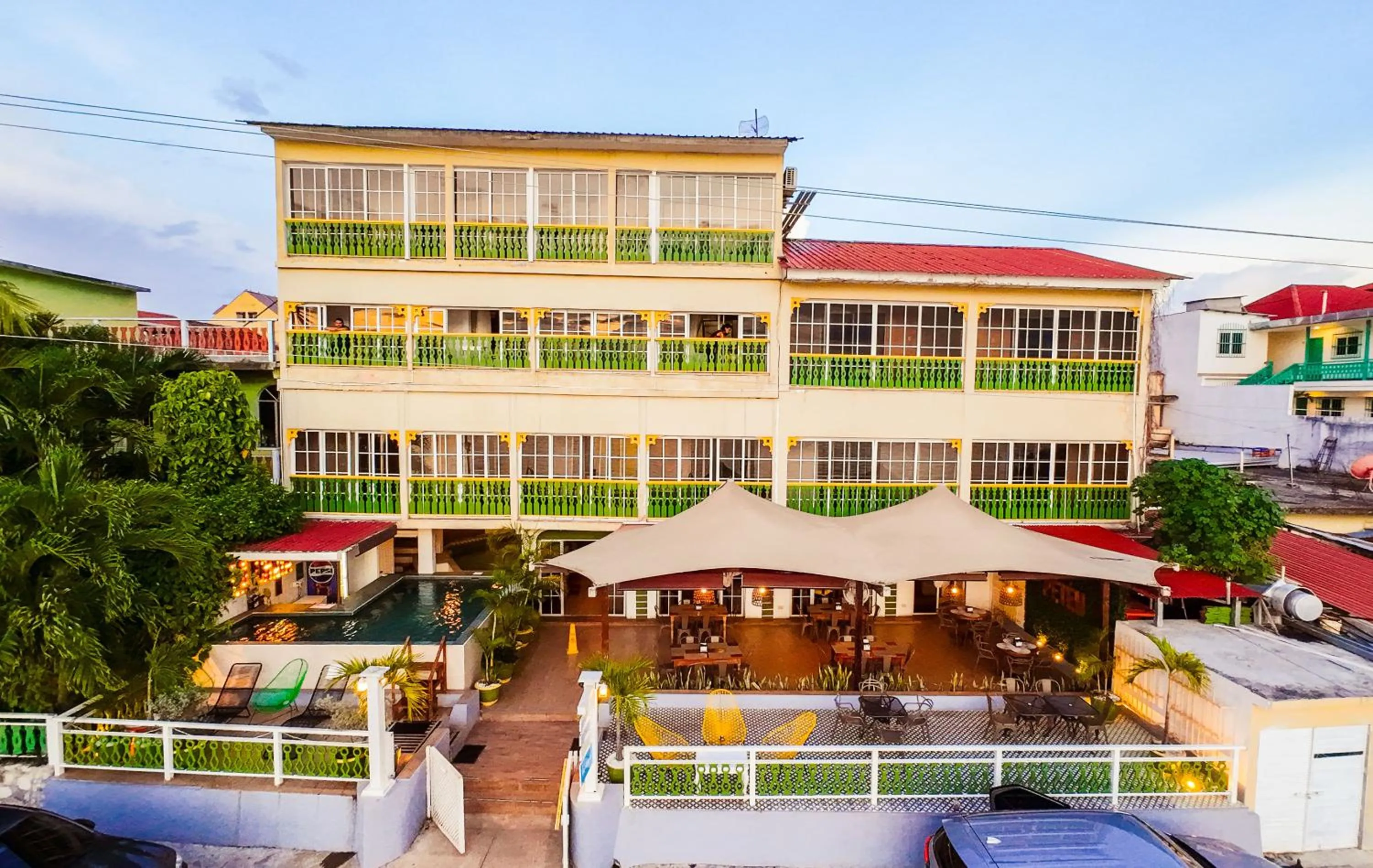 Facade/entrance in Hotel Peten