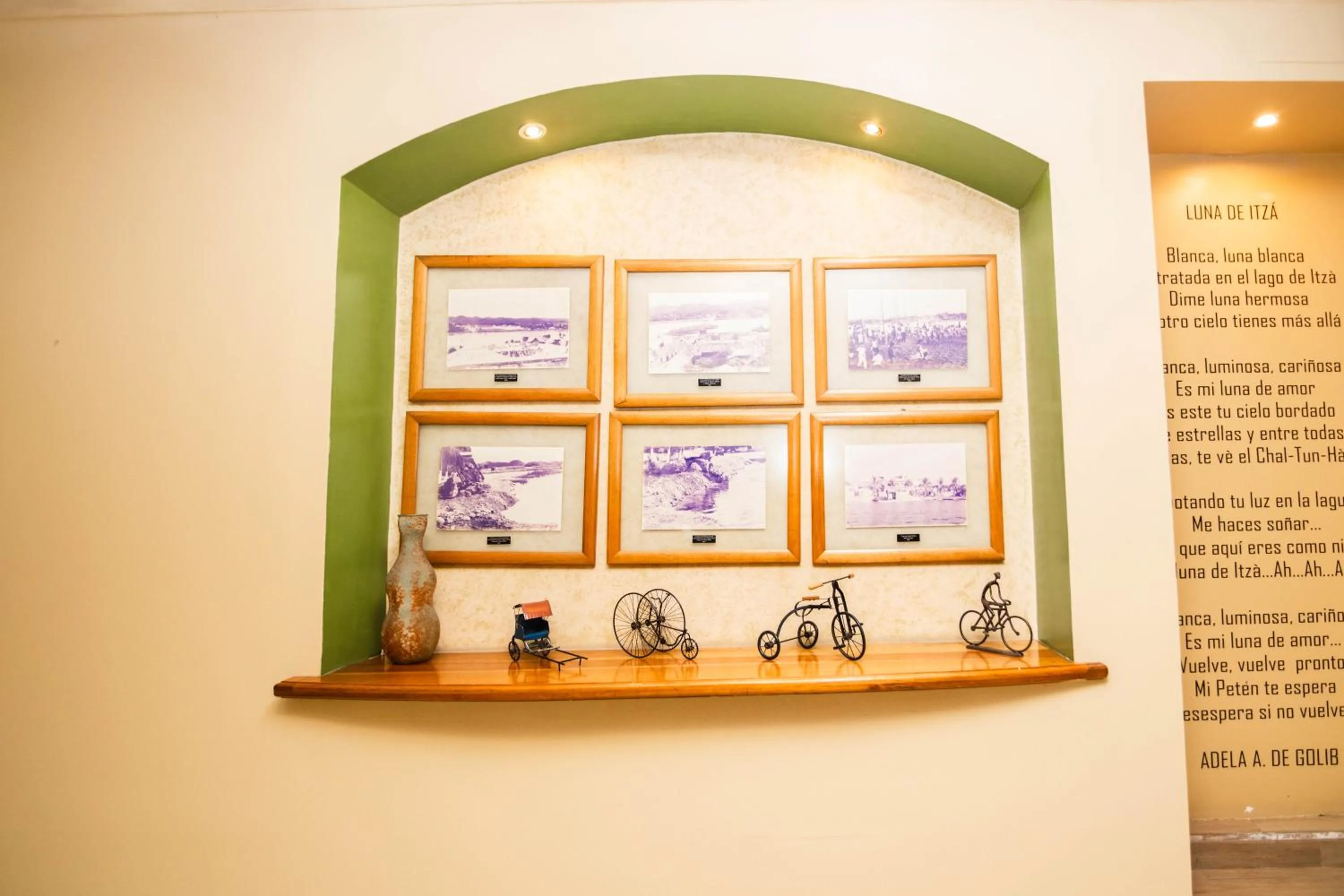 Living room in Hotel Peten