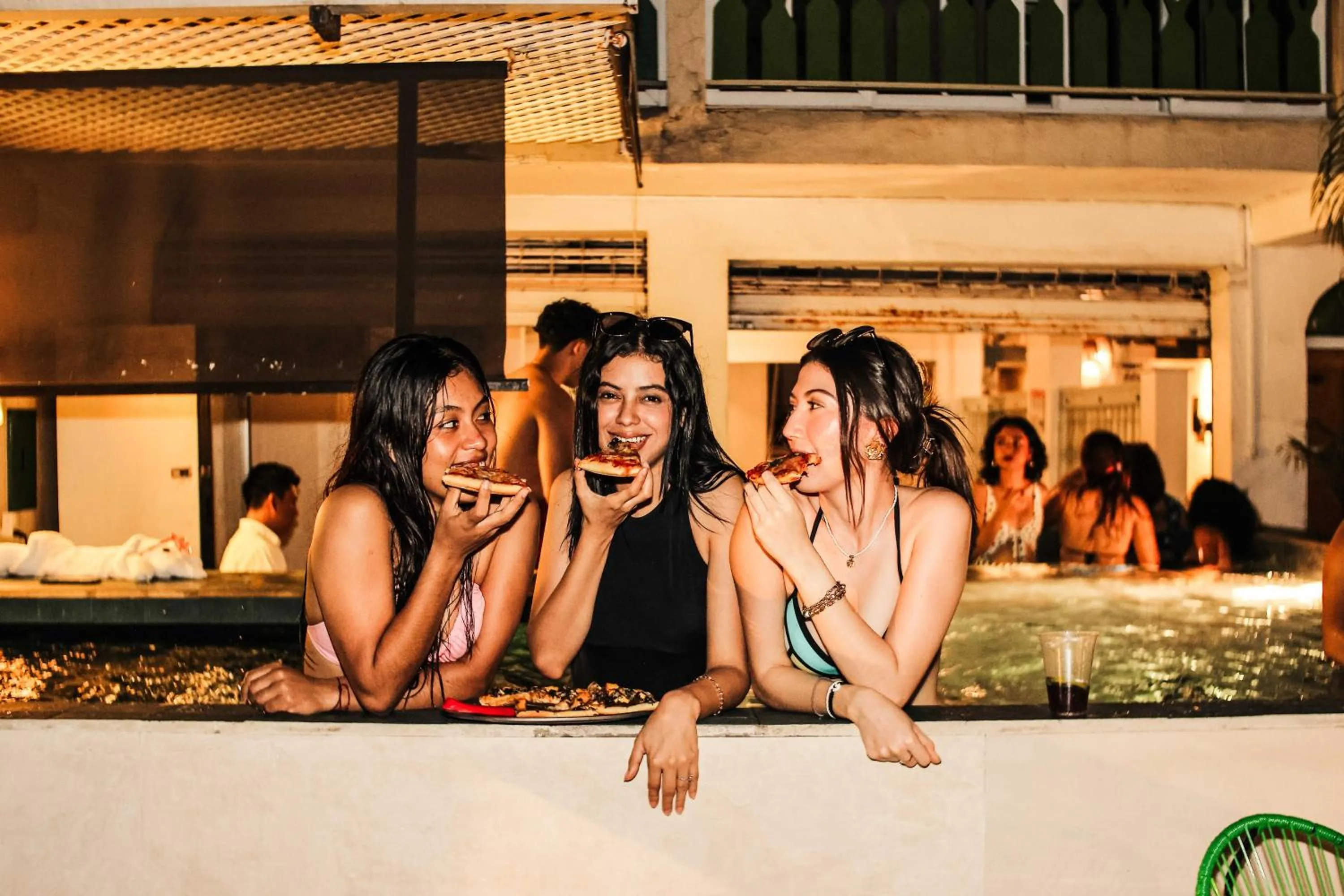 Swimming pool in Hotel Peten