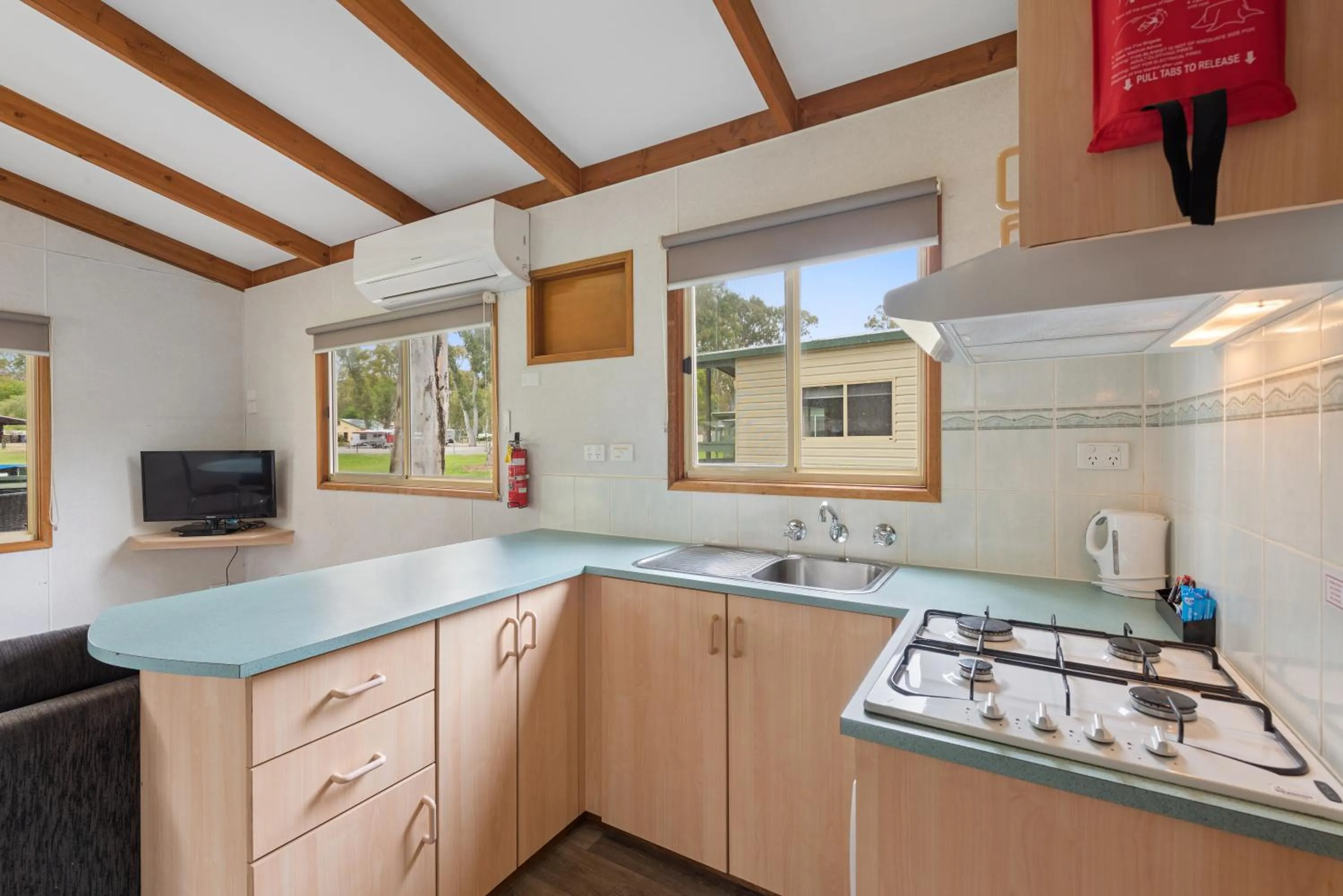 Kitchen or kitchenette in Discovery Parks - Clare