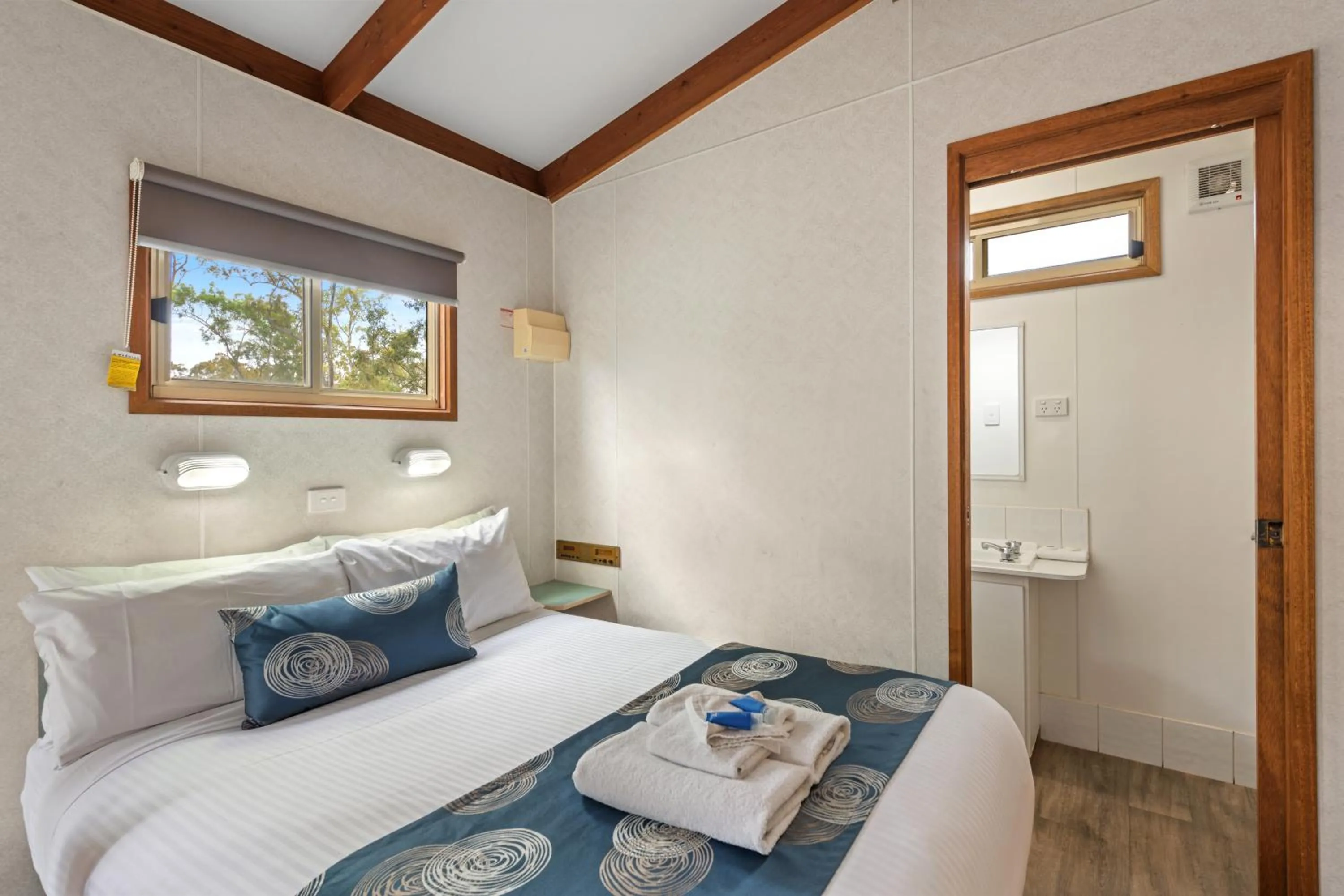 Bed in Discovery Parks - Clare