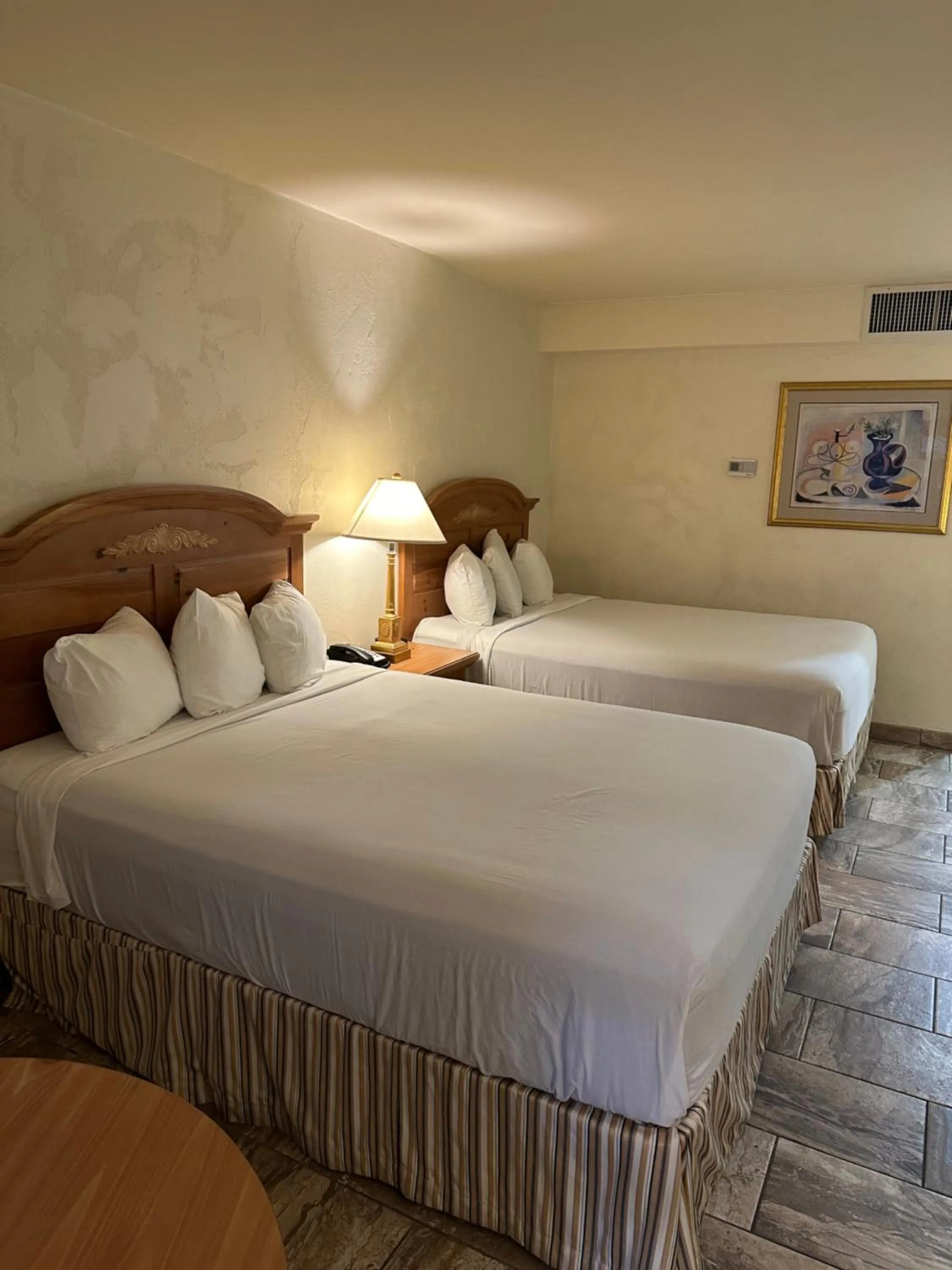 Bedroom, Bed in Ramada by Wyndham Las Cruces Hotel & Conference Center