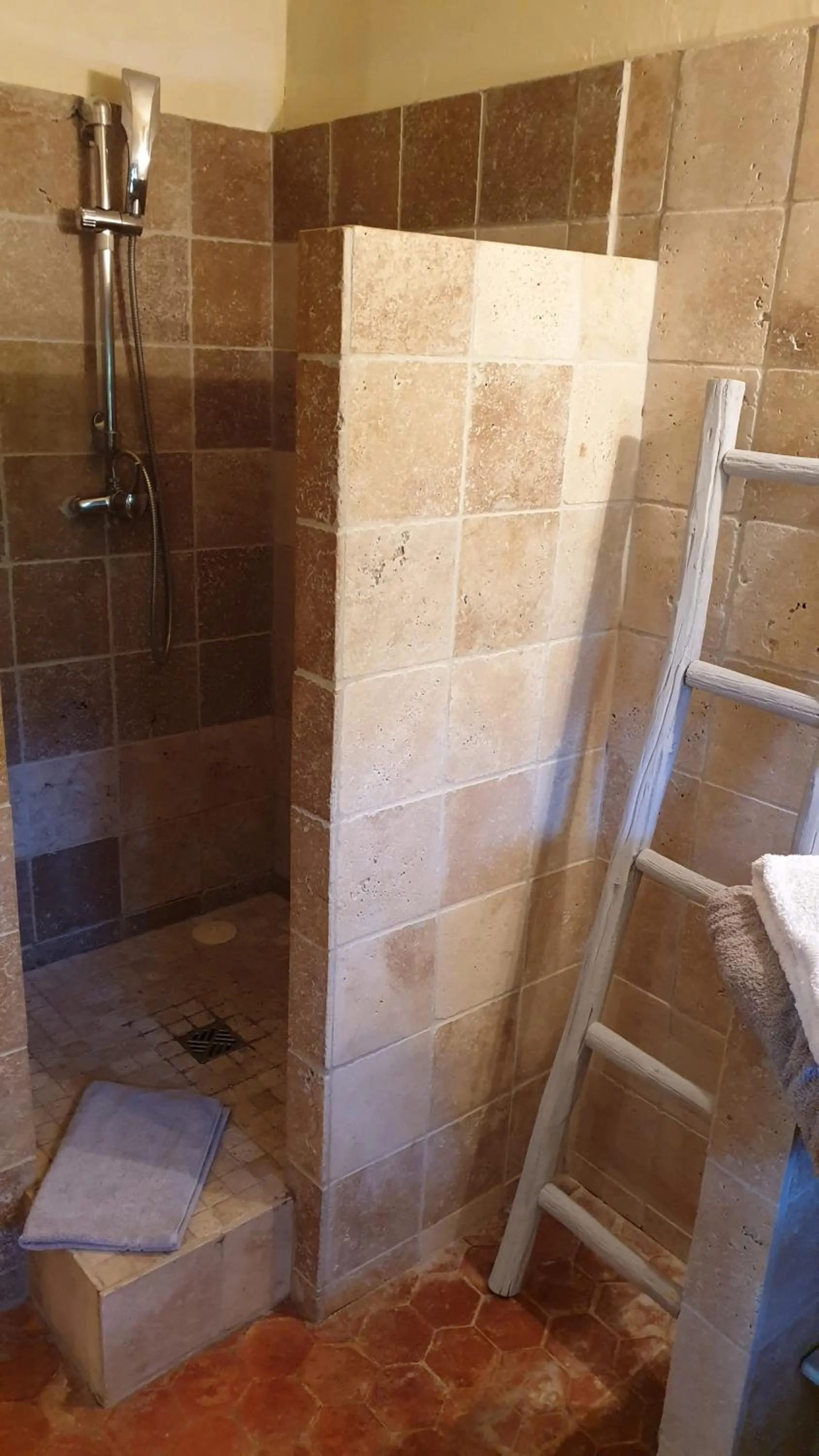 Bathroom in la bastide de l'adrech