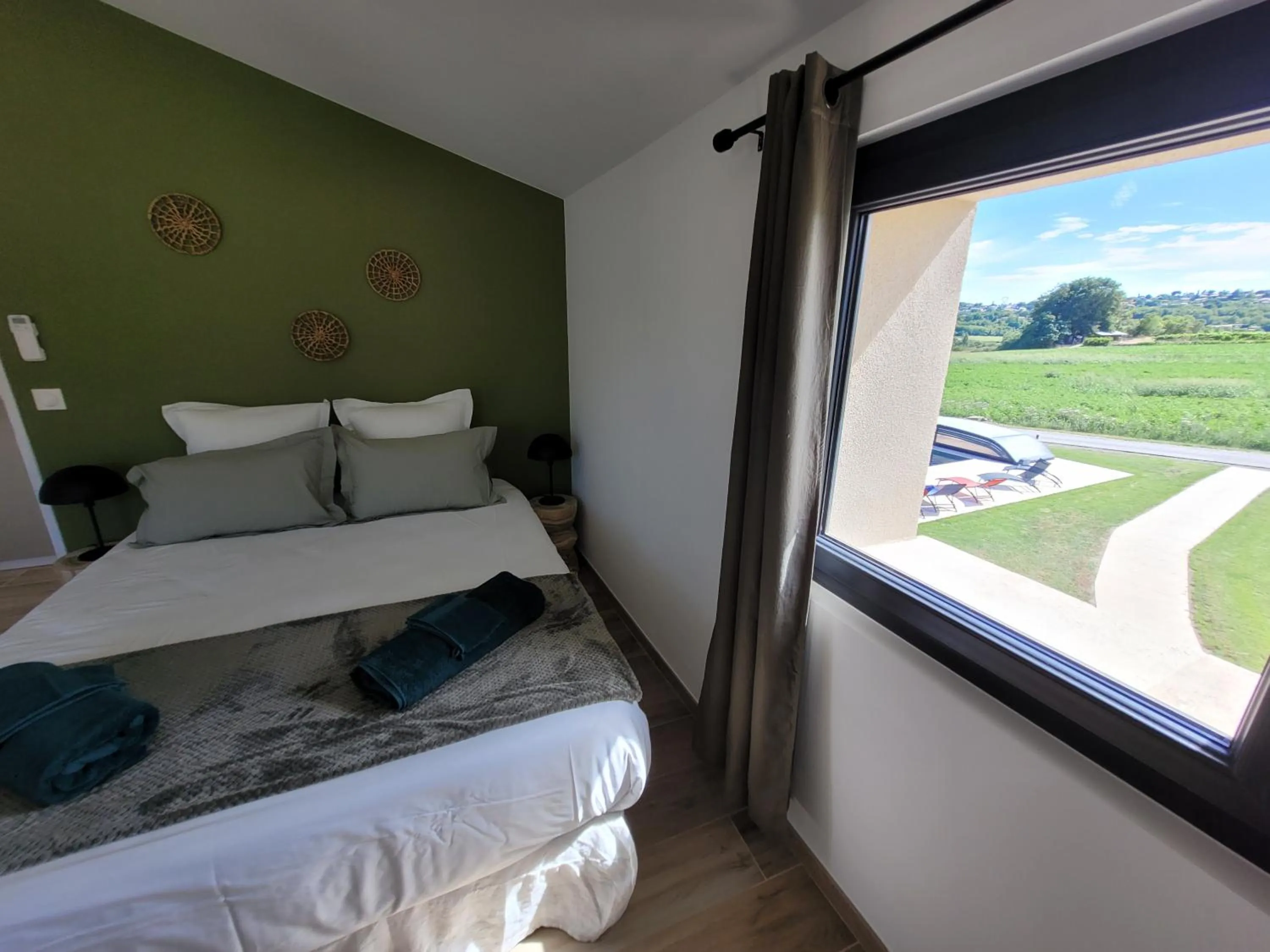 Bedroom, Bed in la bastide de l'adrech