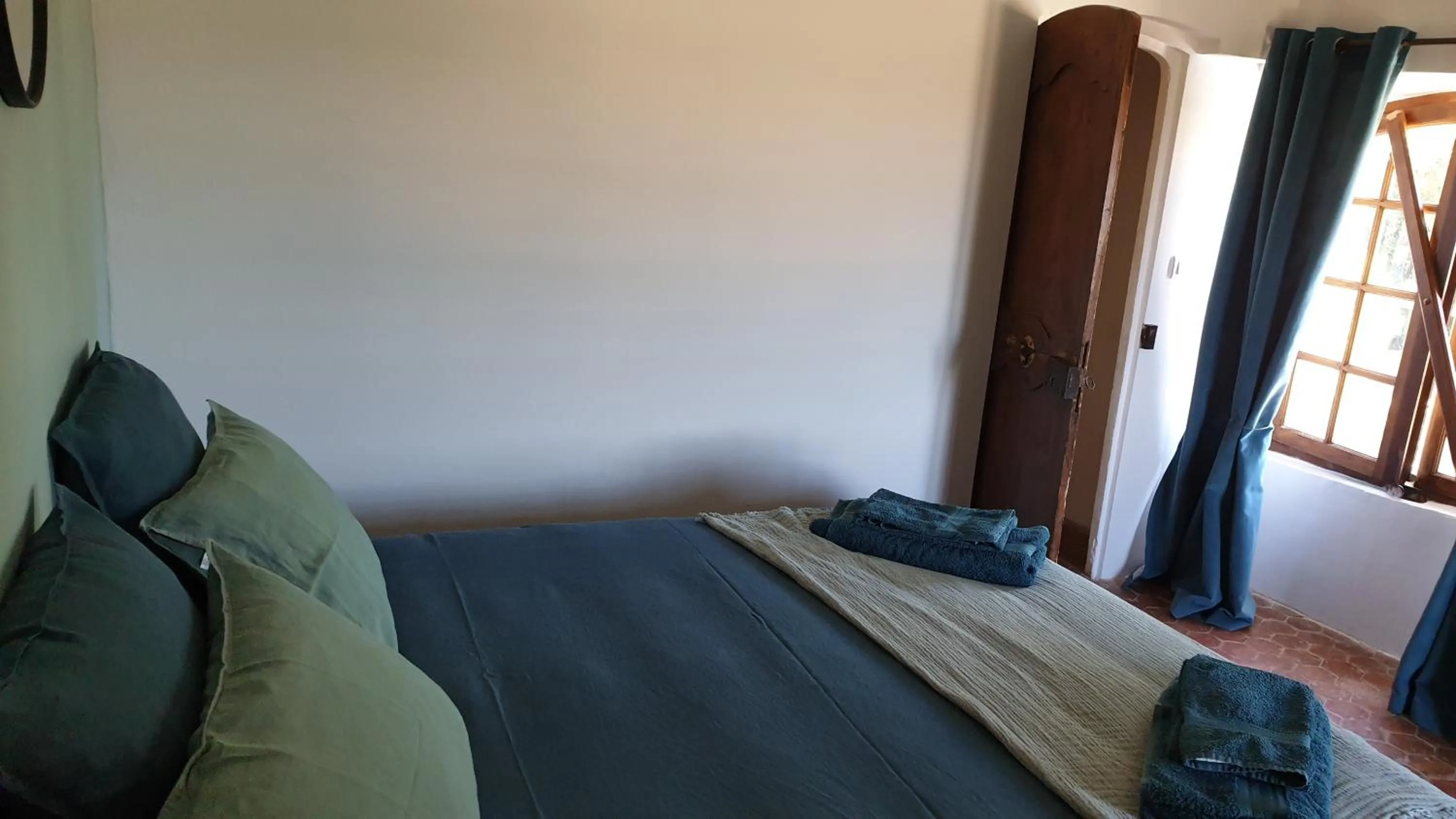 Photo of the whole room, Bed in la bastide de l'adrech