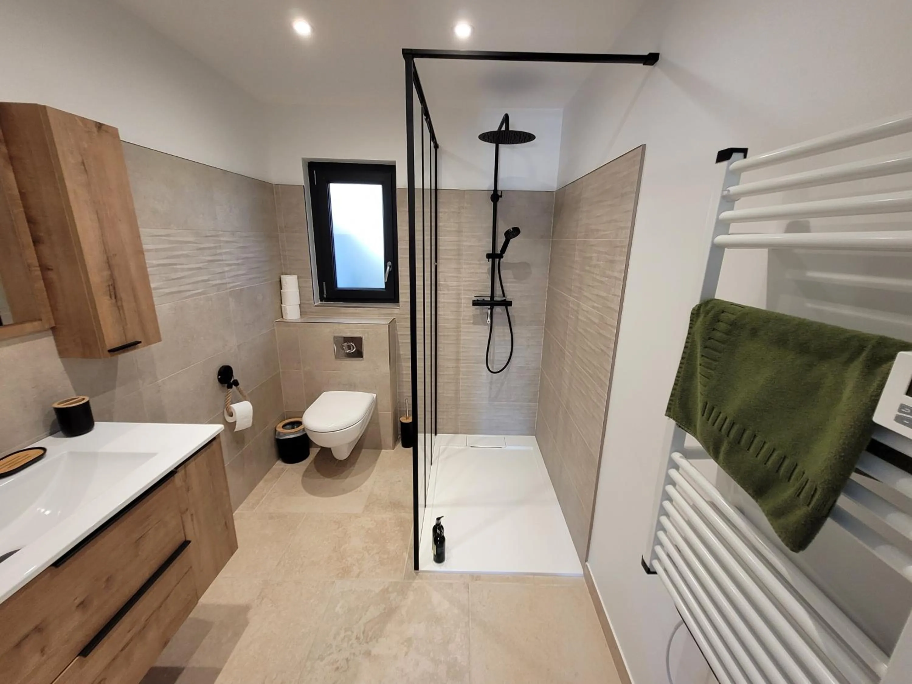 Shower in la bastide de l'adrech