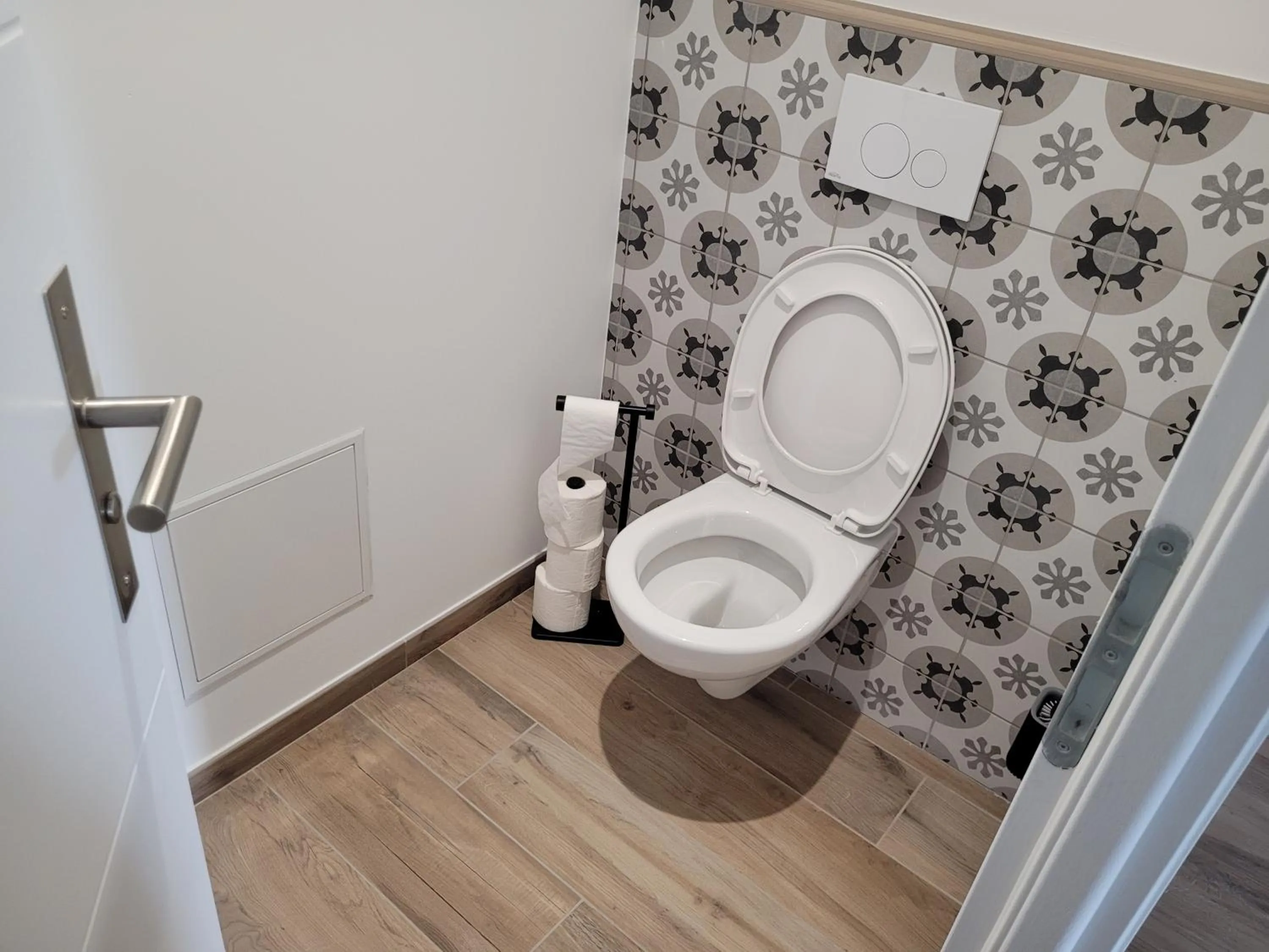 Toilet in la bastide de l'adrech