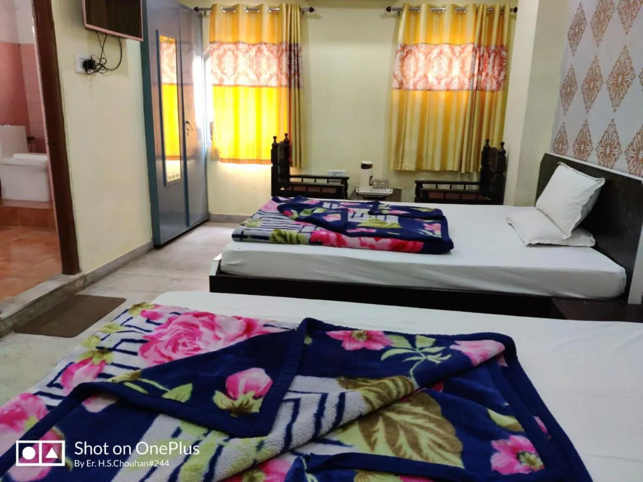 Hotel Gokul Palace