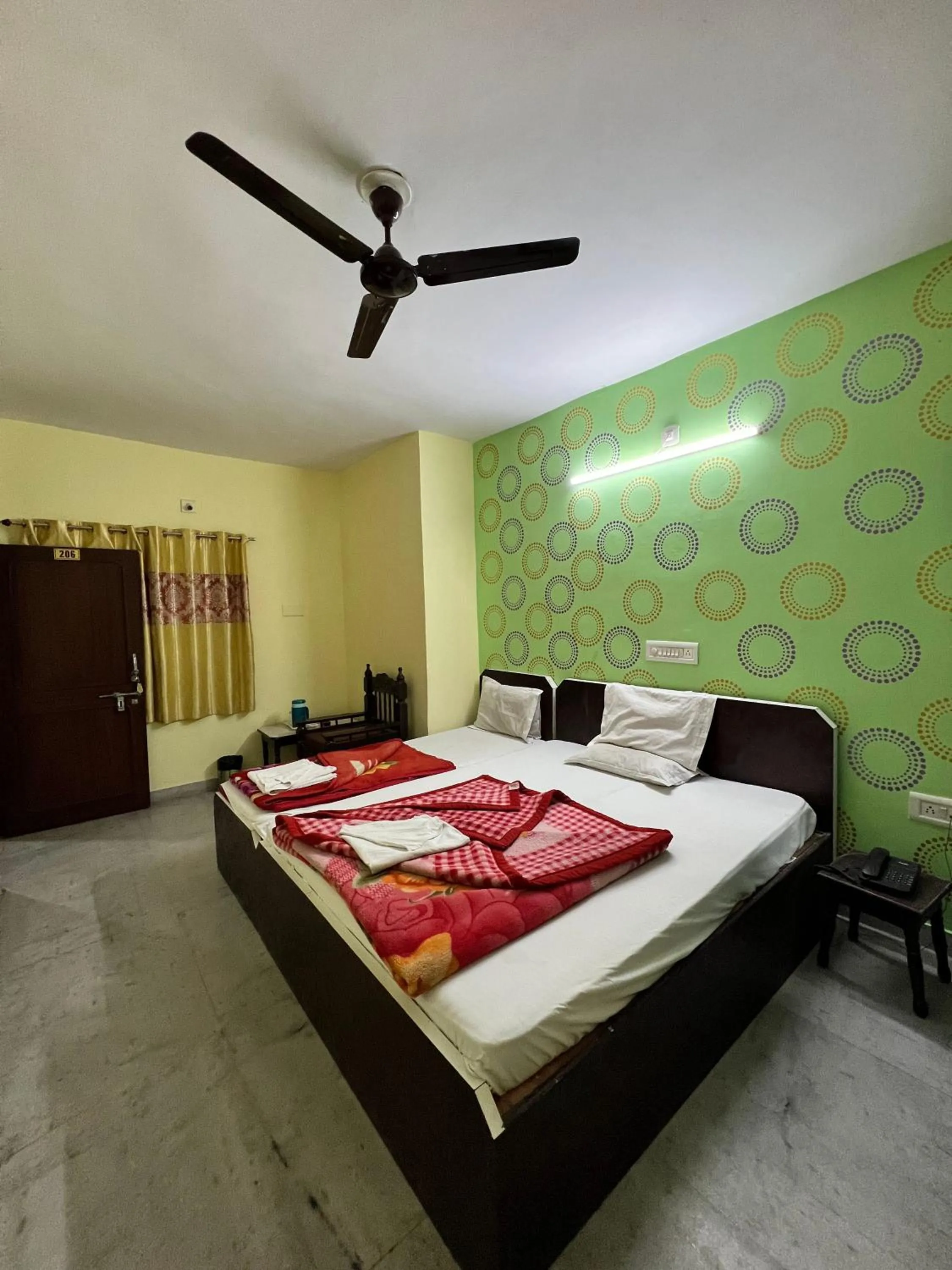 Standard Triple Room in Hotel Gokul Palace