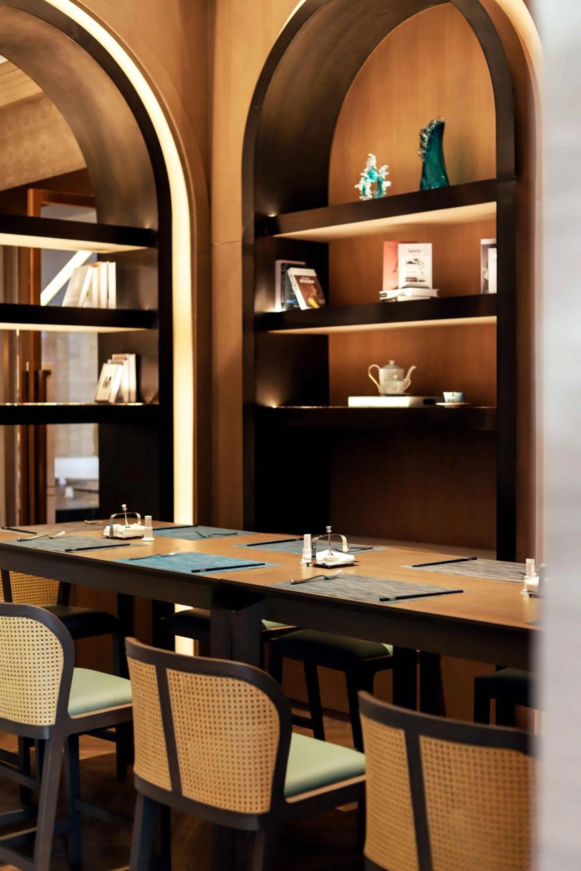 Restaurant/places to eat in Pullman Haikou