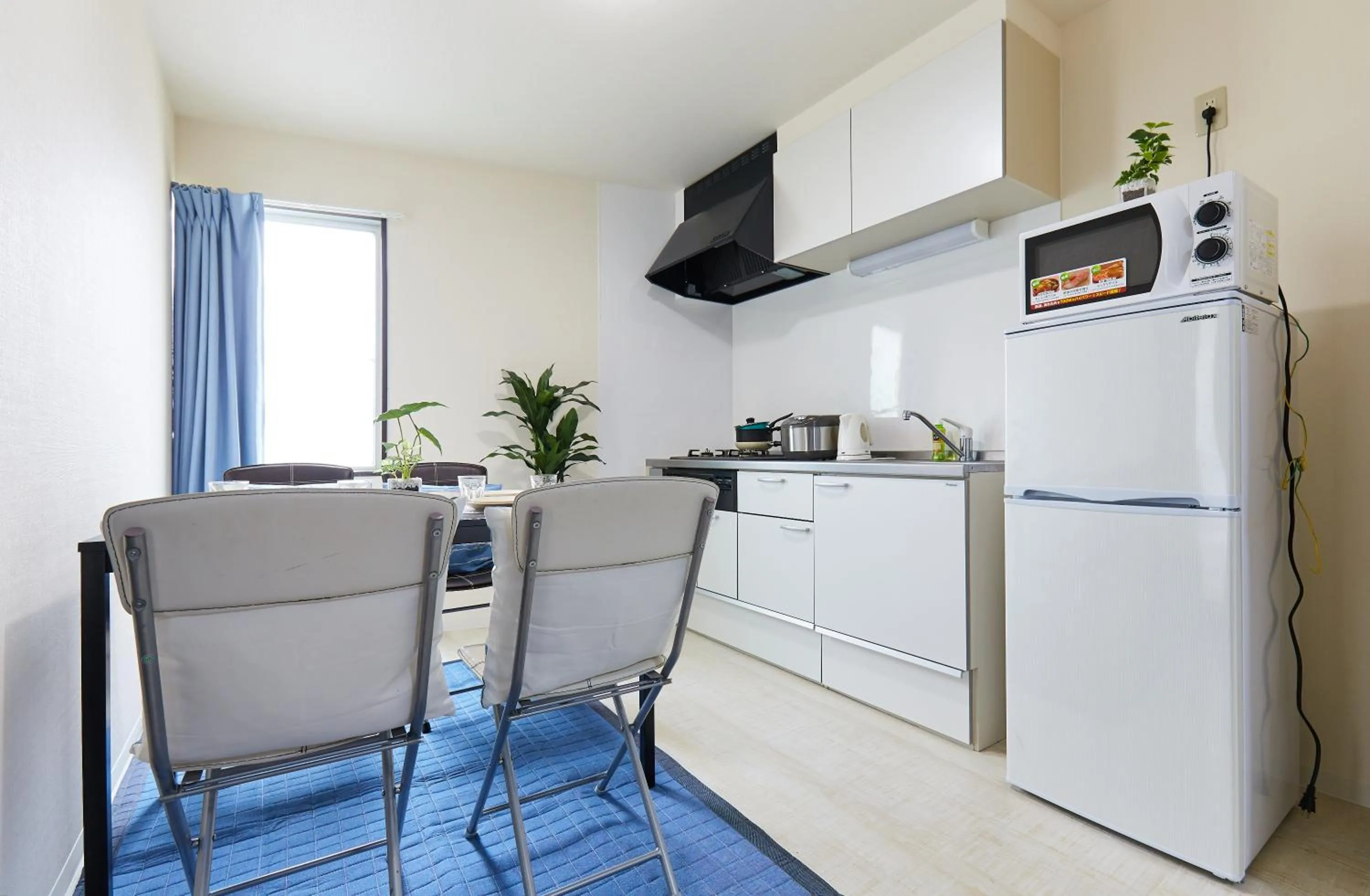 Kitchen or kitchenette in H-Nishikamata ColorBee House