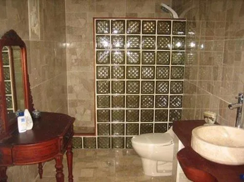 Bathroom in 77 Sunset Plaza