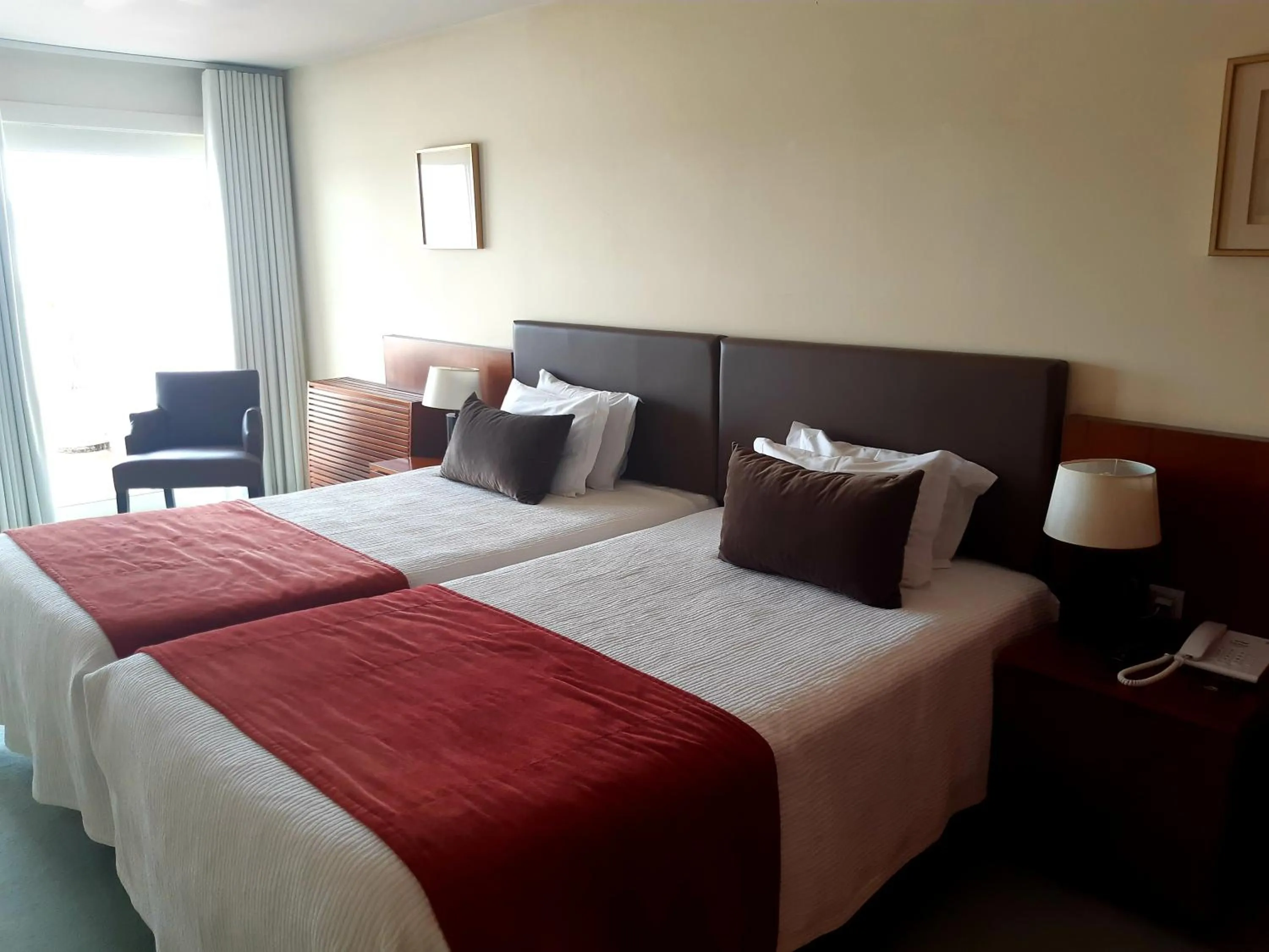 Bed in Santana Hotel & SPA