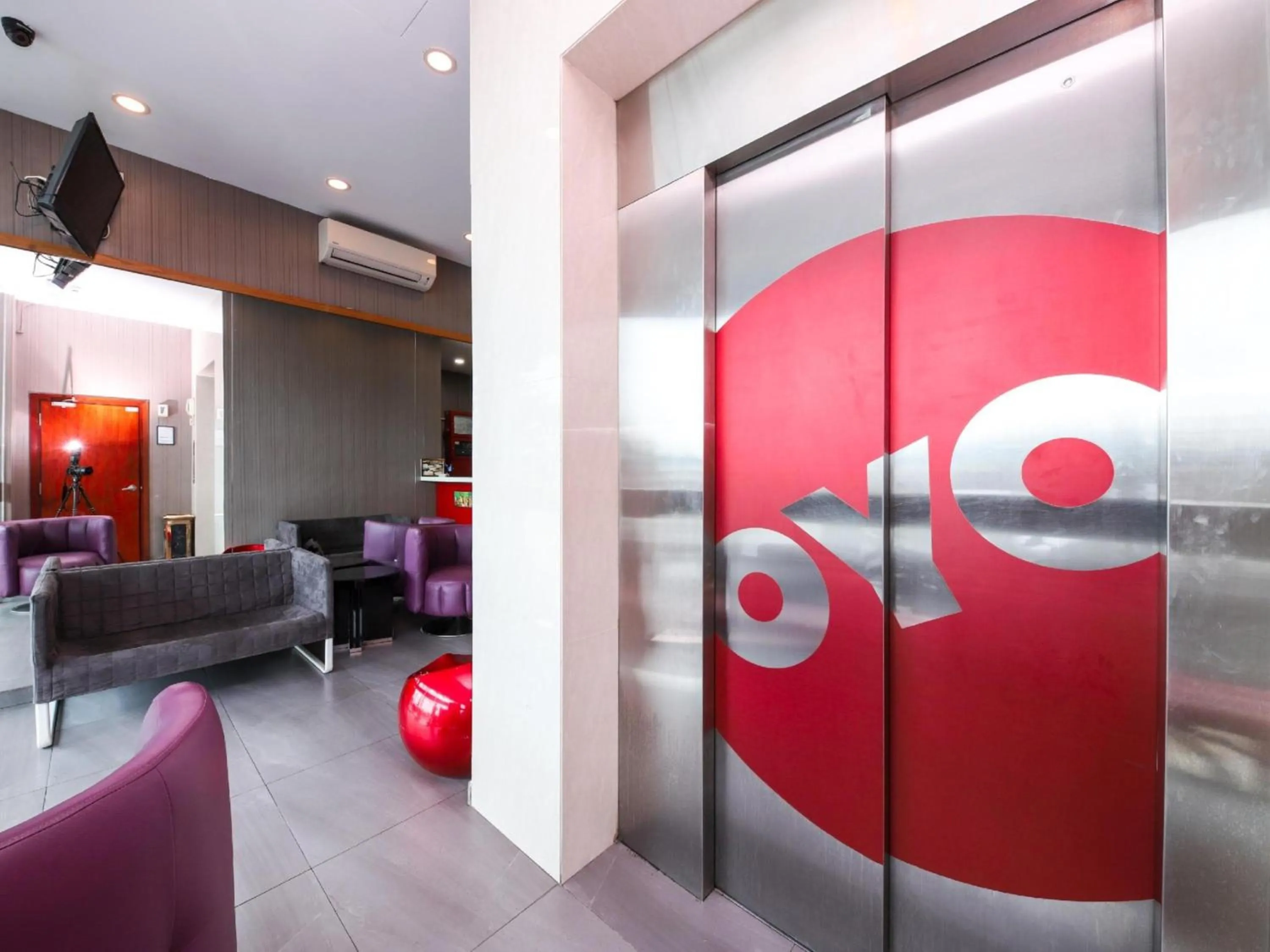 Lobby or reception in Hotel O 340 Comfort Hotel