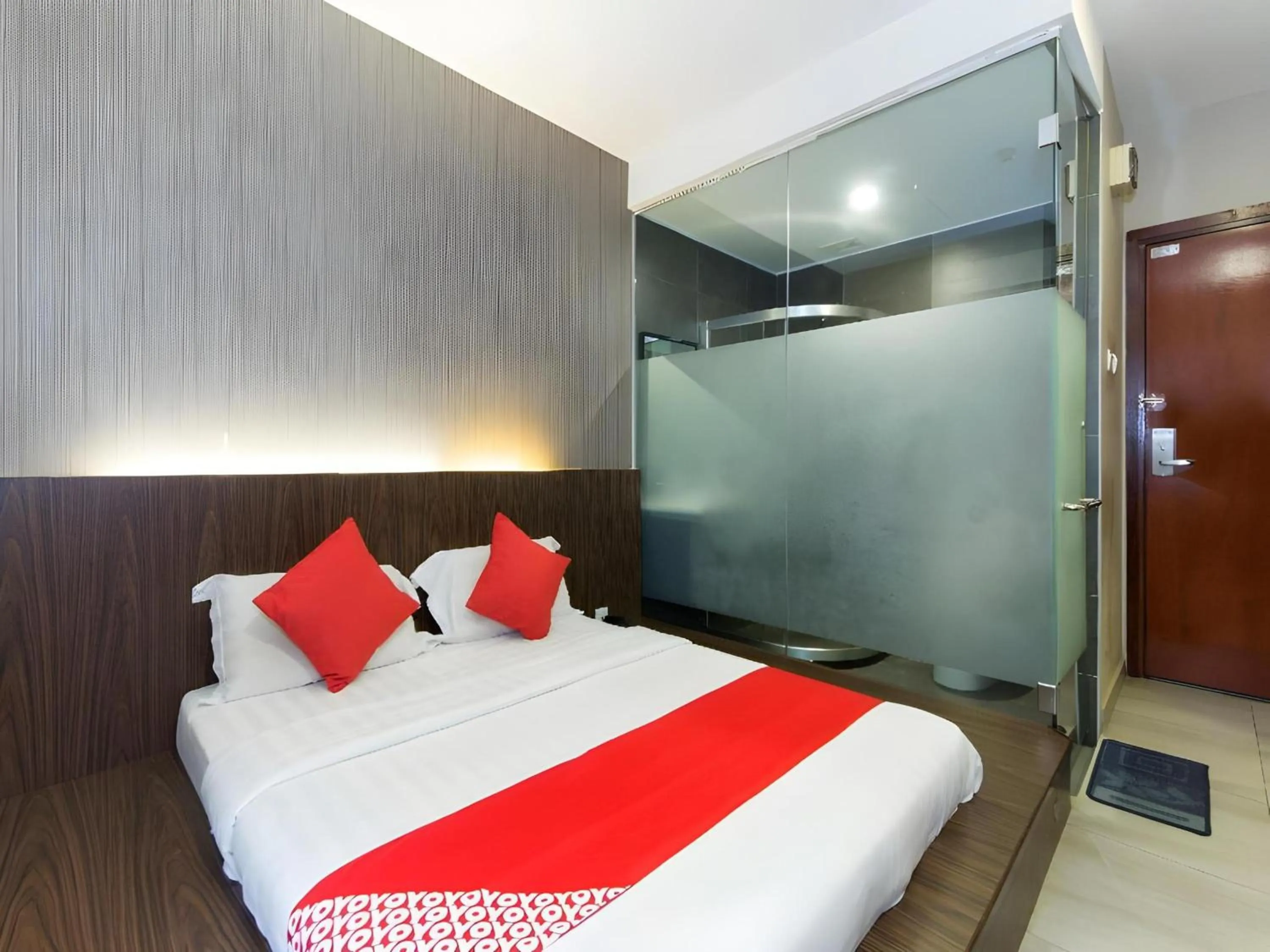 Photo of the whole room, Bed in Hotel O 340 Comfort Hotel