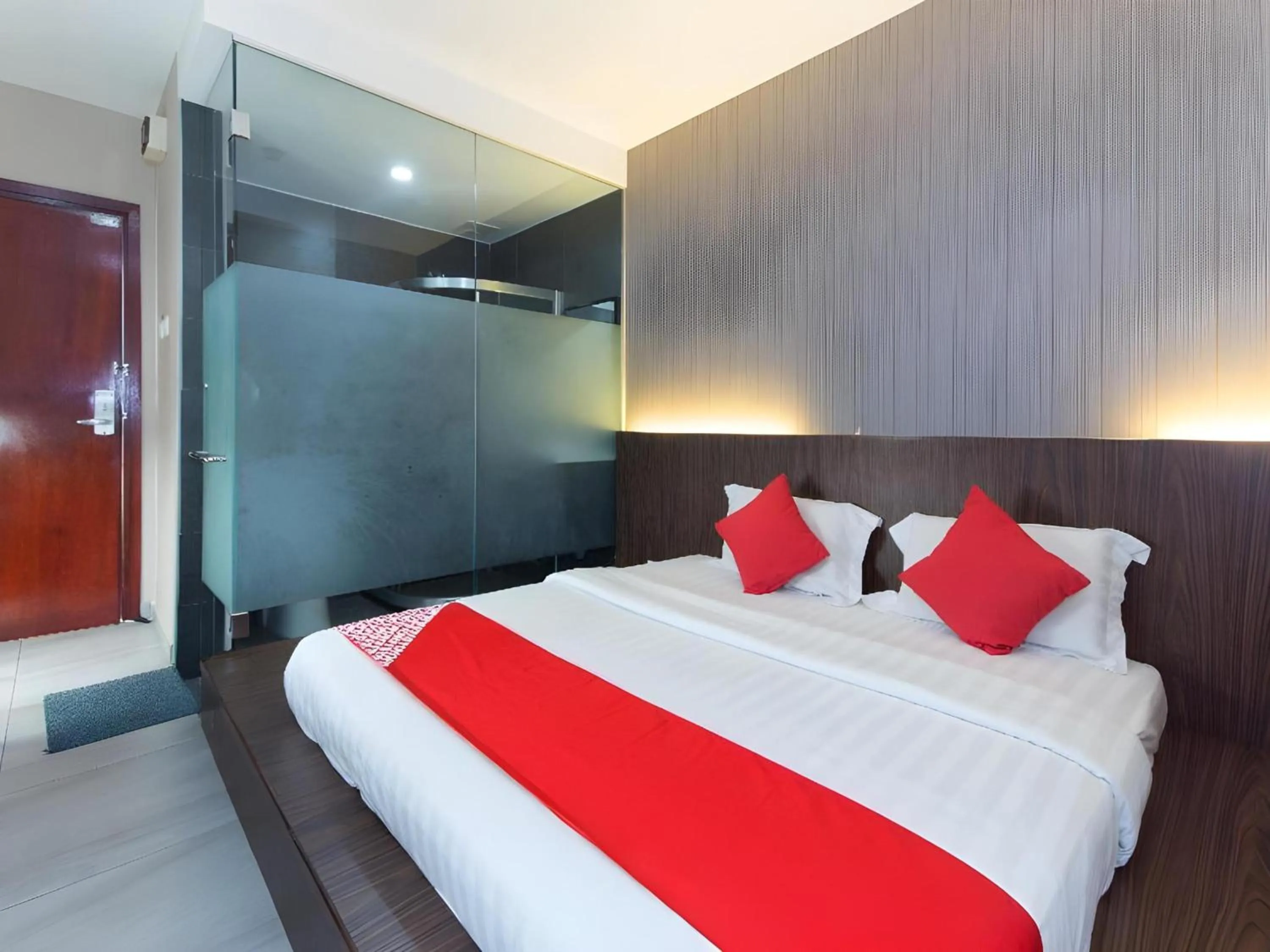 Photo of the whole room, Bed in Hotel O 340 Comfort Hotel