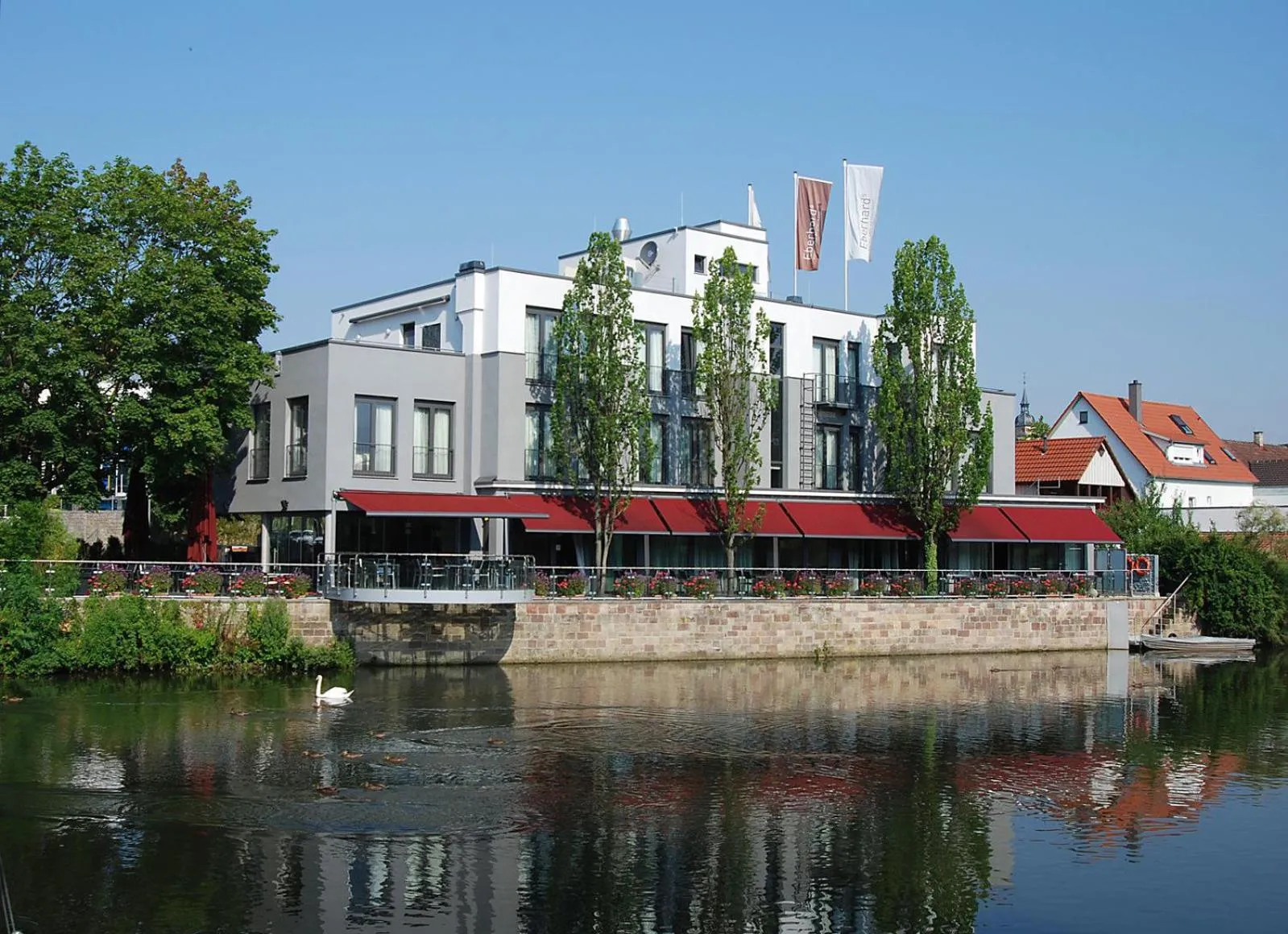 Property building in Hotel Eberhards am Wasser