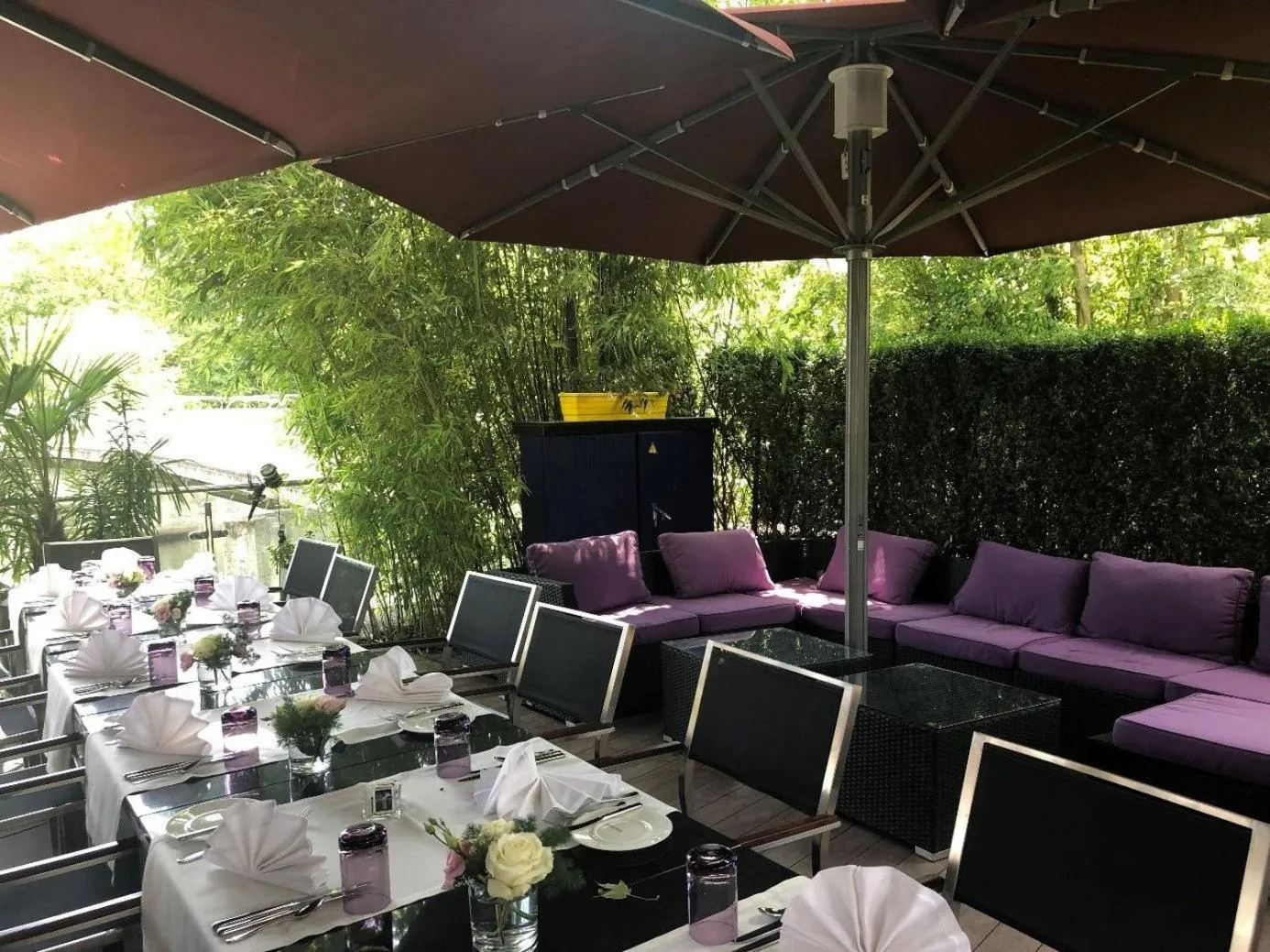 Restaurant/places to eat in Hotel Eberhards am Wasser