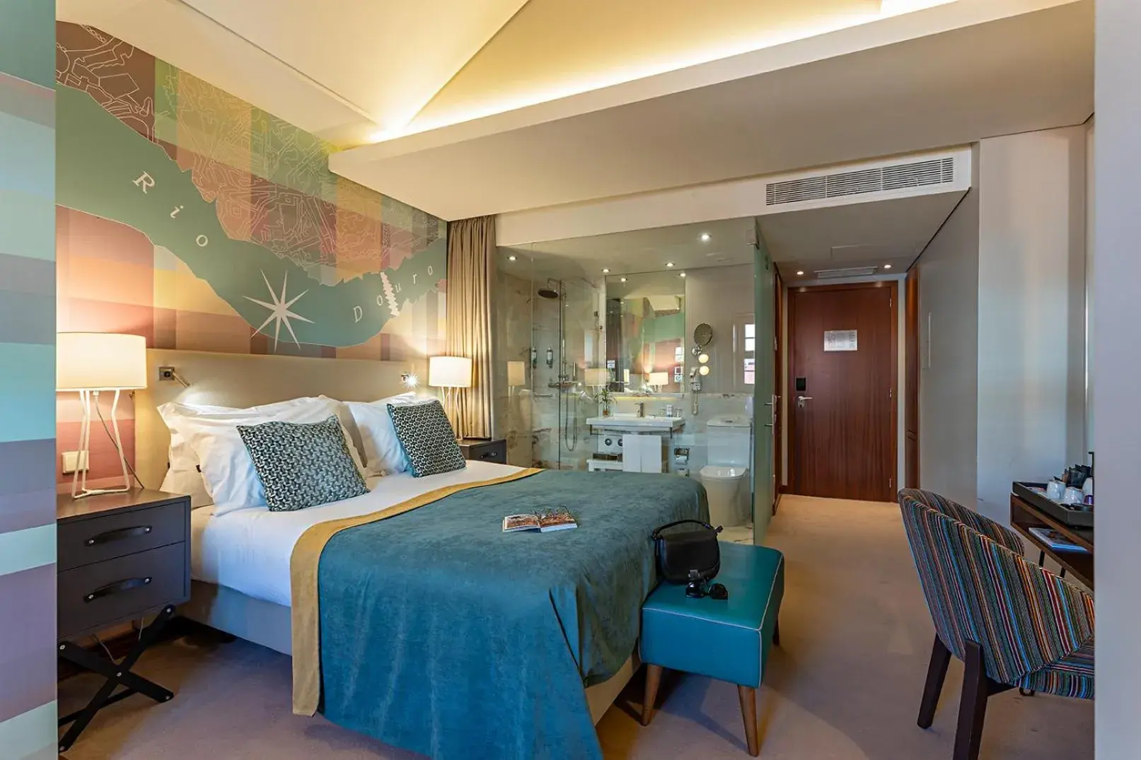 Classic Double or Twin Room in Pestana Vintage Porto Hotel & World Heritage Site Classic Double or Twin Room in Pestana Vintage Porto Hotel & World Heritage Site