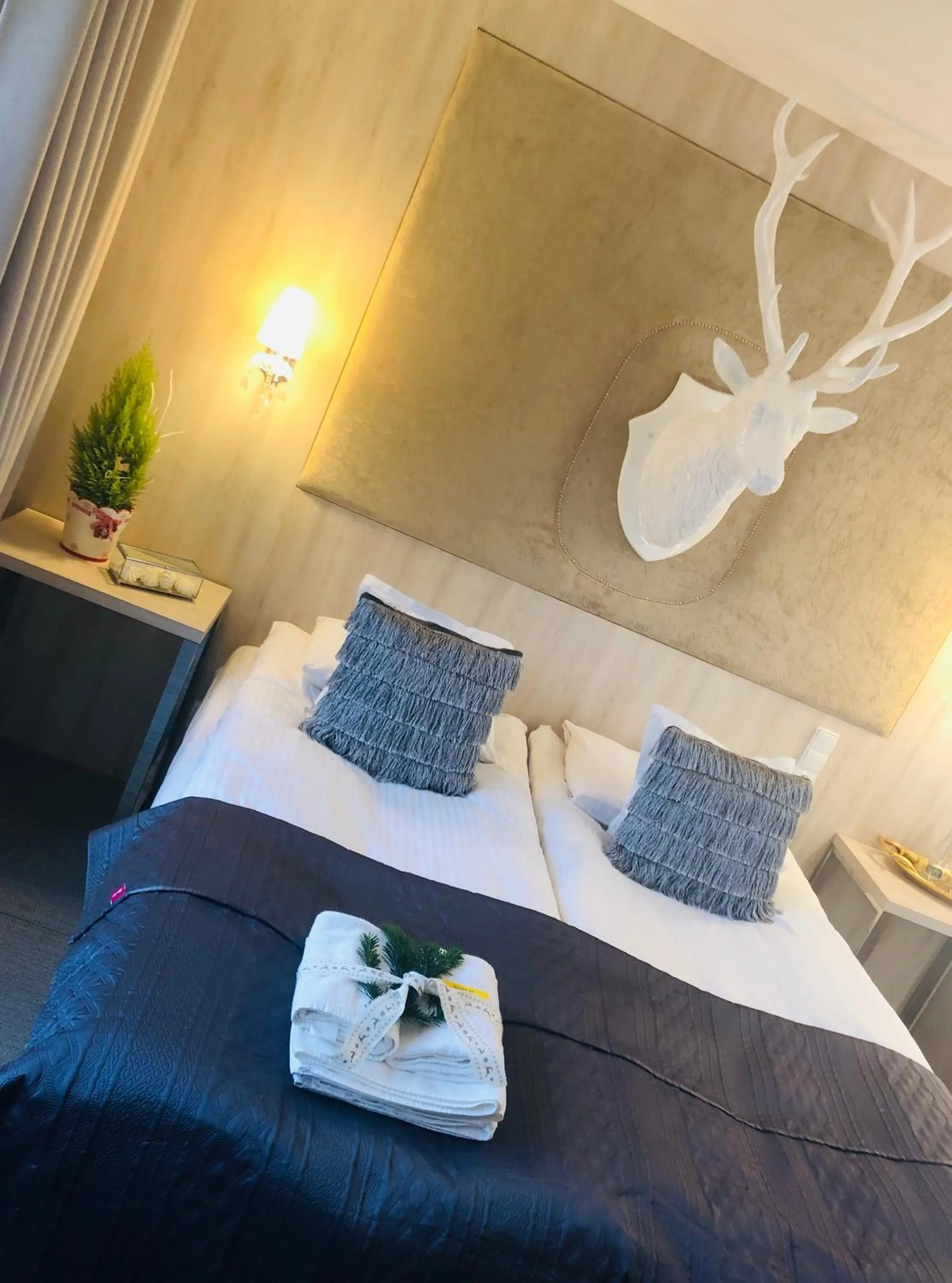 Bed in Hotel Imperium