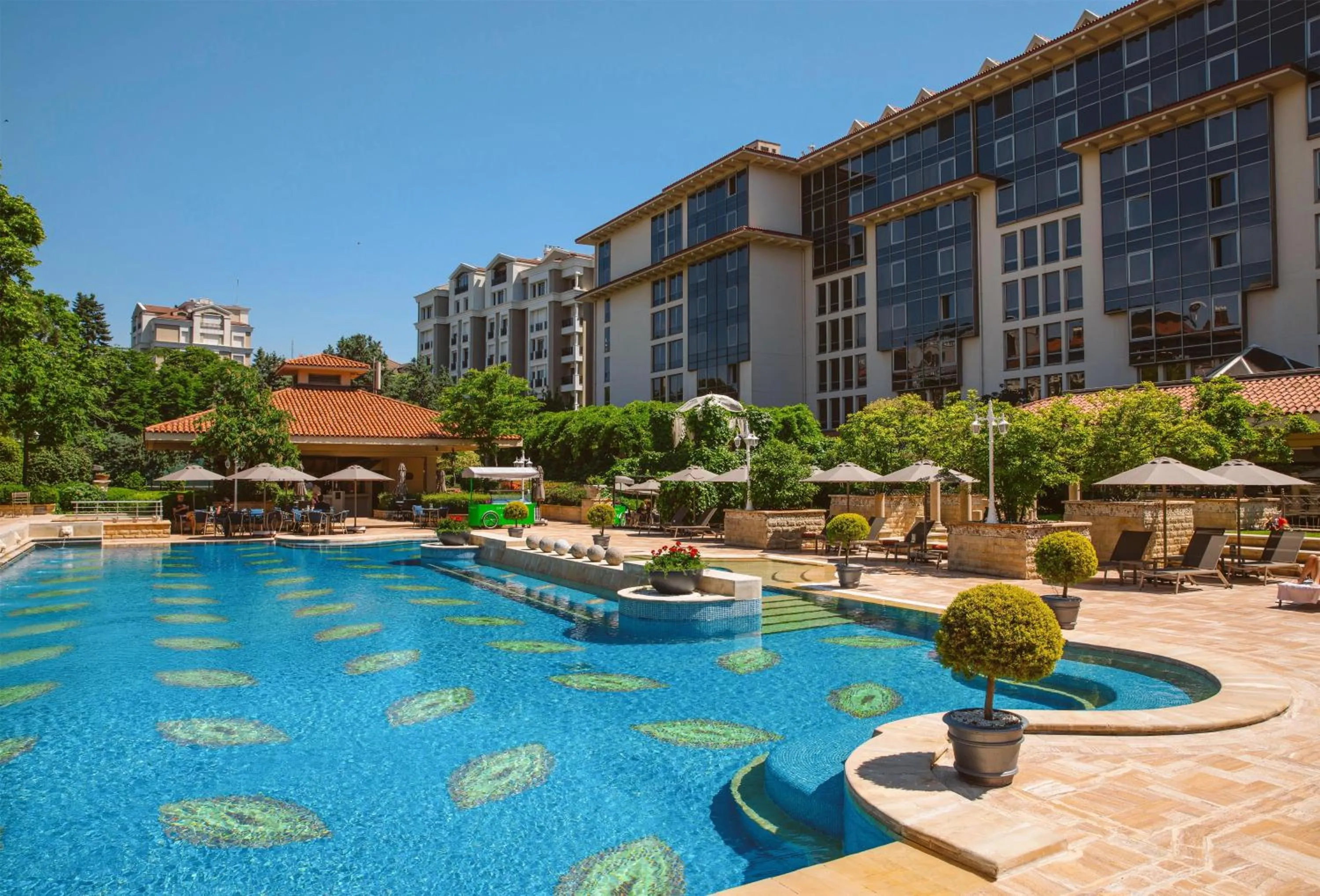 Swimming pool in Grand Hyatt Istanbul