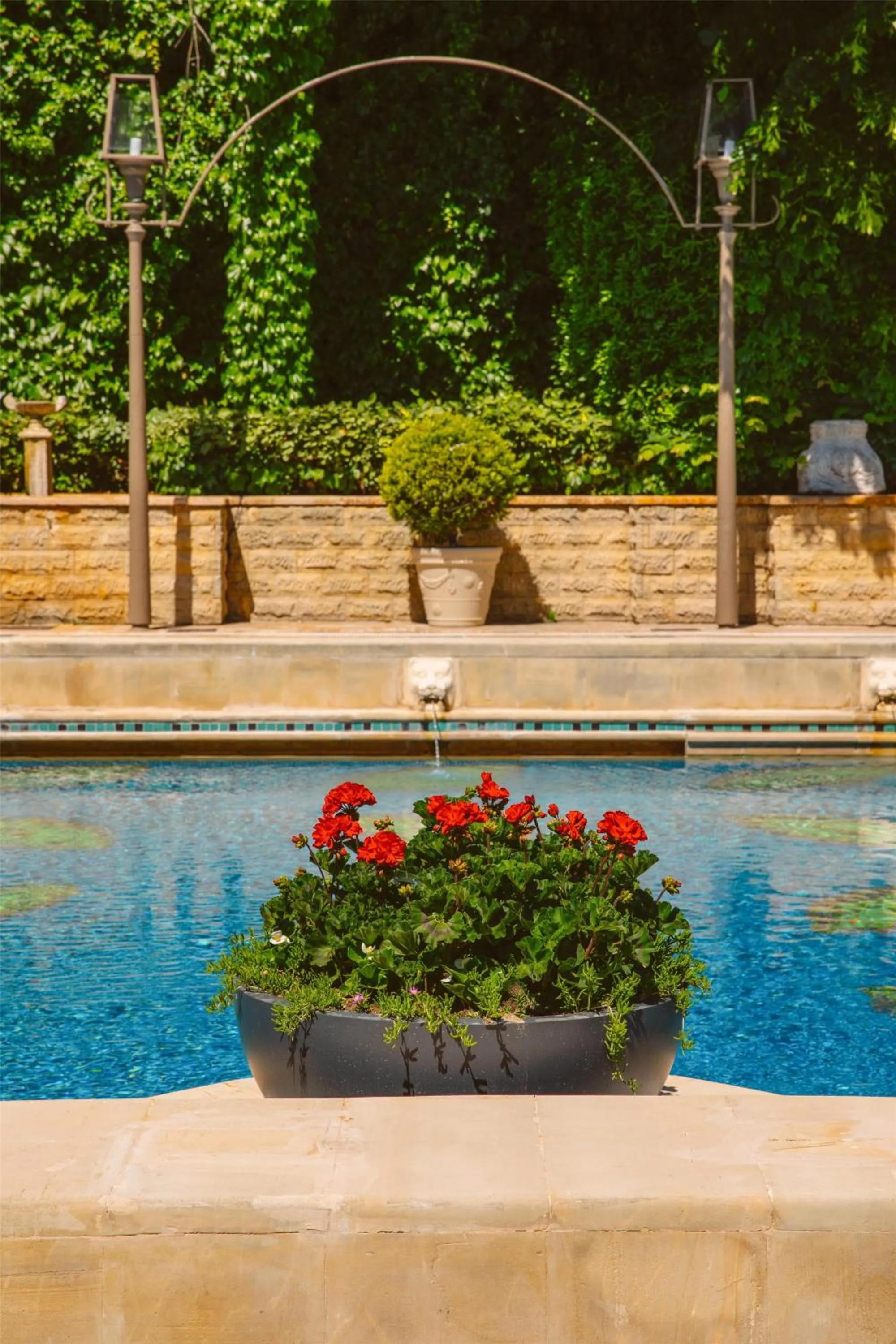 Swimming pool in Grand Hyatt Istanbul