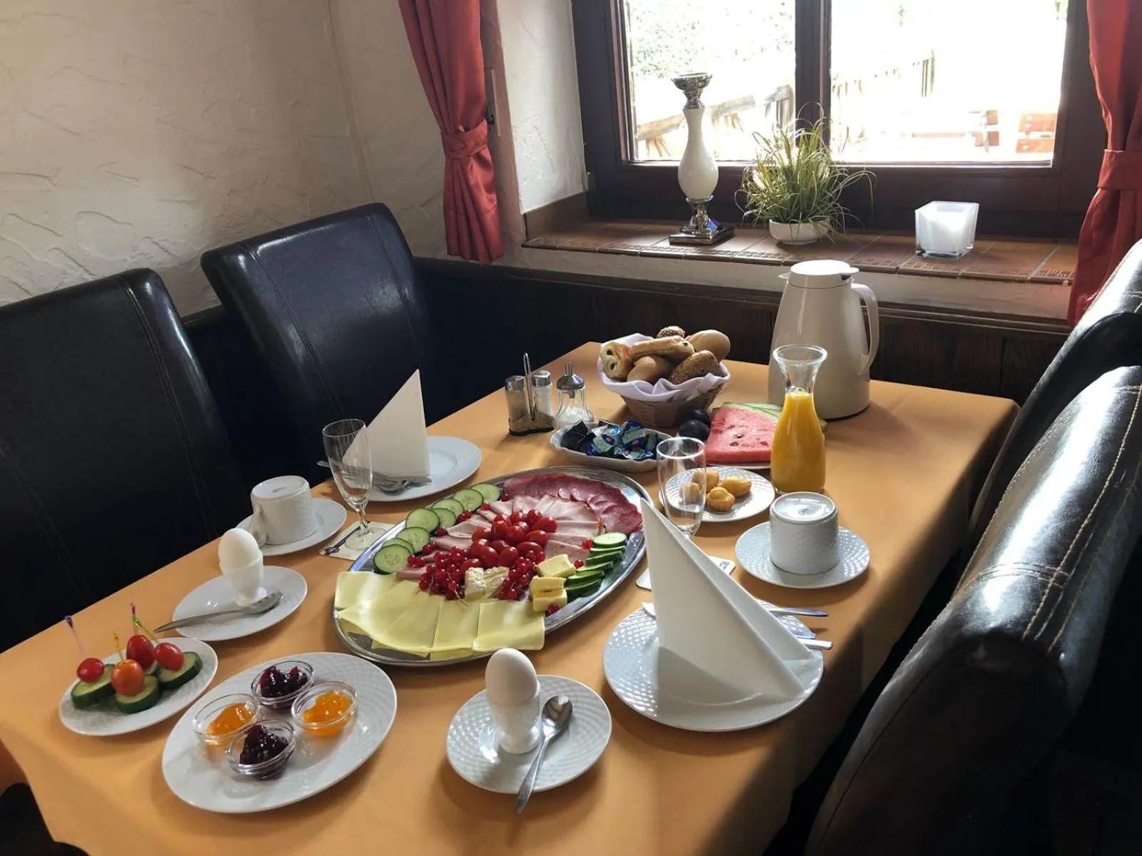 Continental breakfast in Hotel La Musica