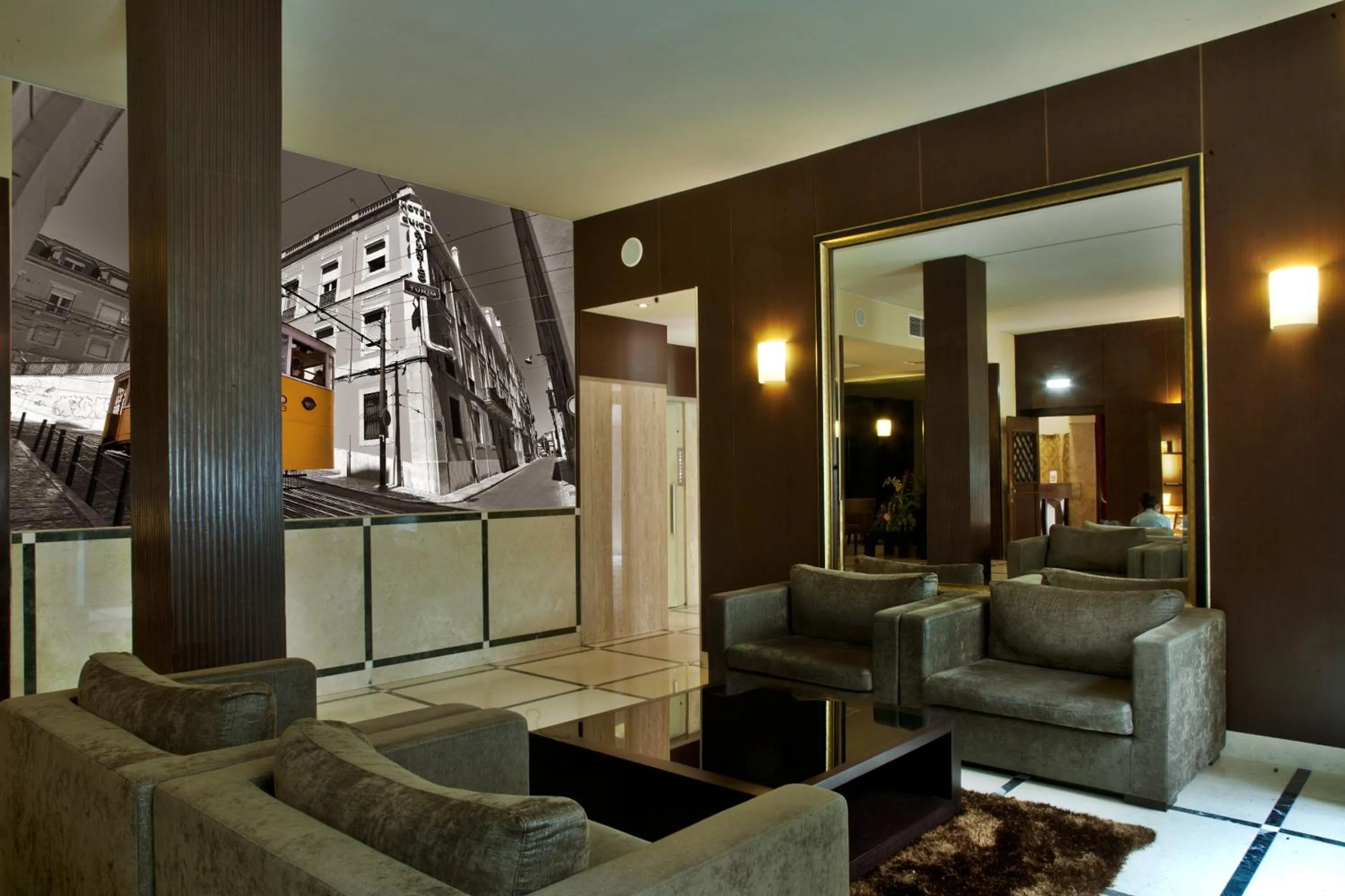 Lobby or reception in TURIM Restauradores Hotel