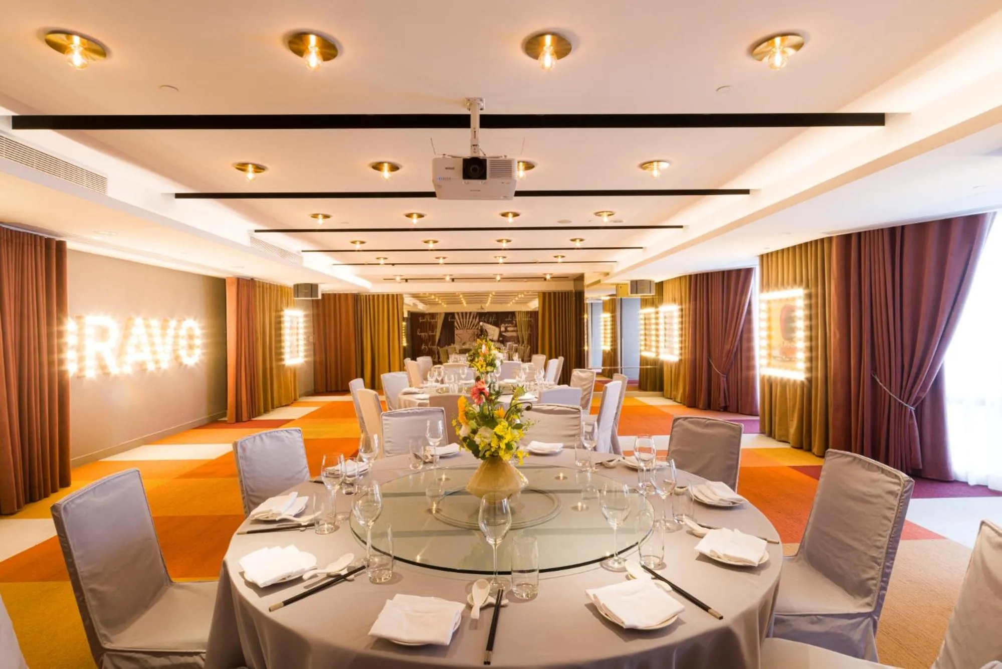 Banquet/Function facilities in Two Tails Hotel Luzhou