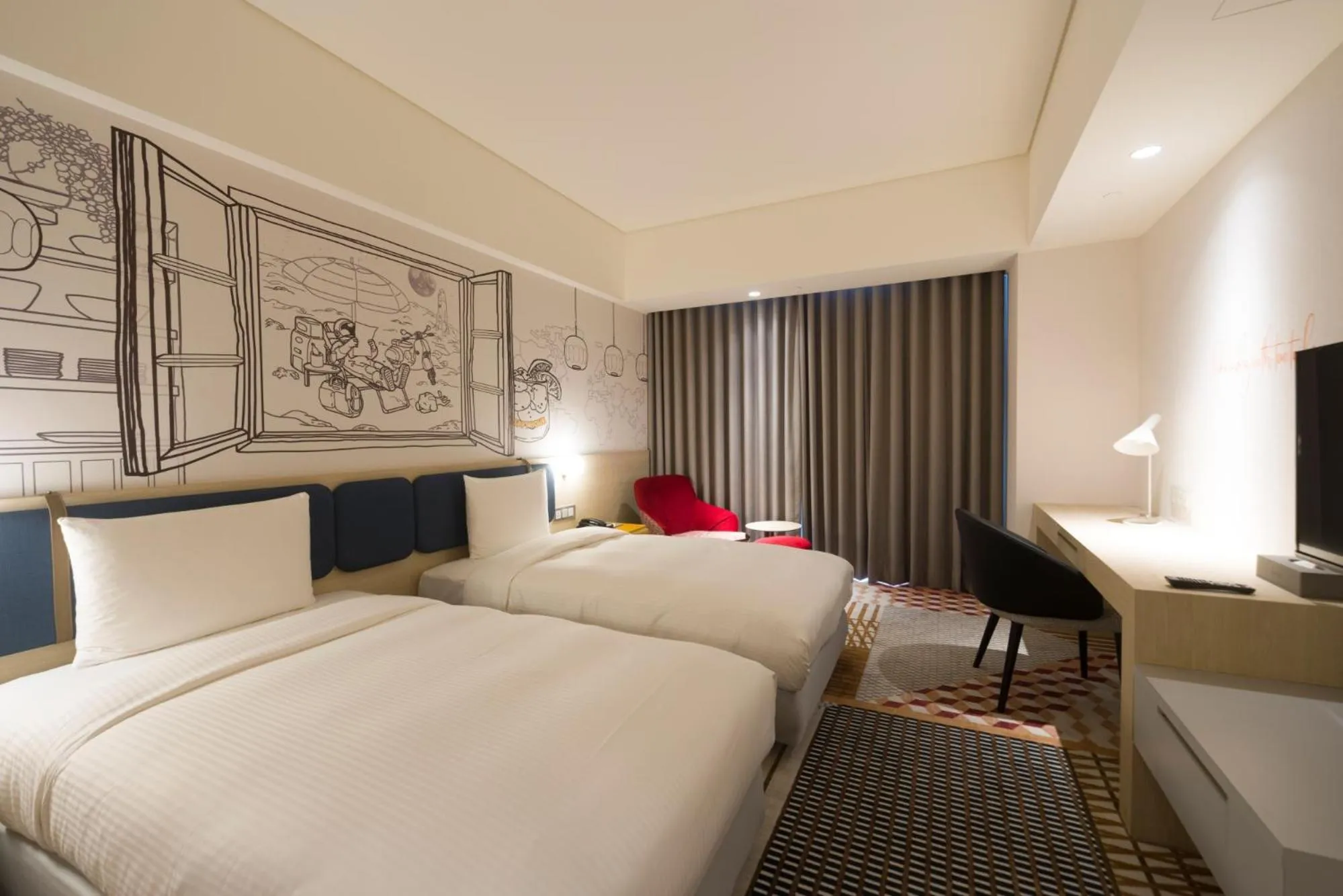 Photo of the whole room, Bed in Two Tails Hotel Luzhou