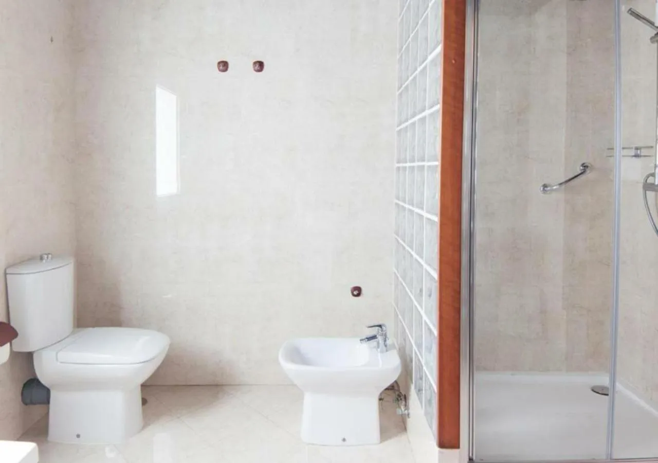 Shower in Hotel Boutique Villa Lorena by Charming Stay Adults Recommended