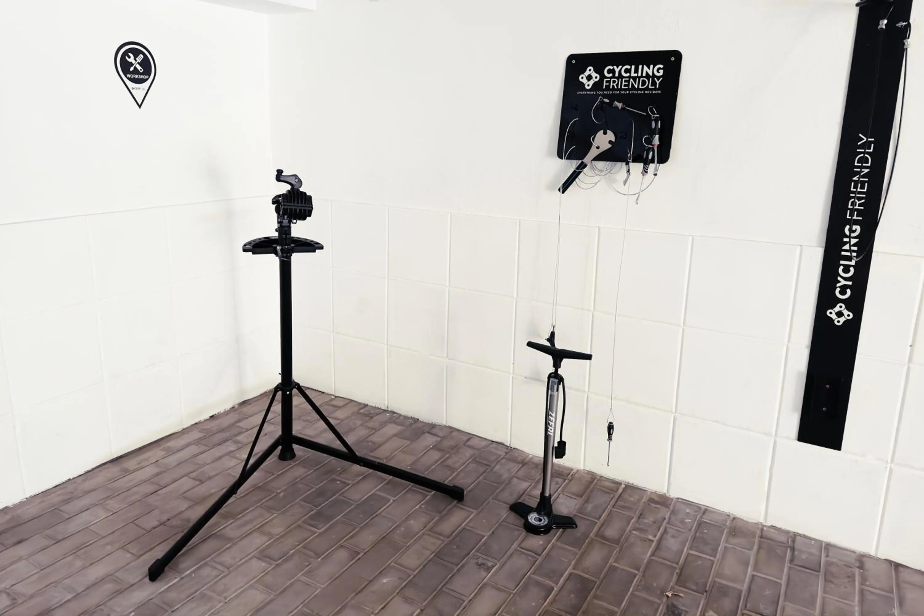 Cycling in Hotel Boutique Villa Lorena by Charming Stay Adults Recommended