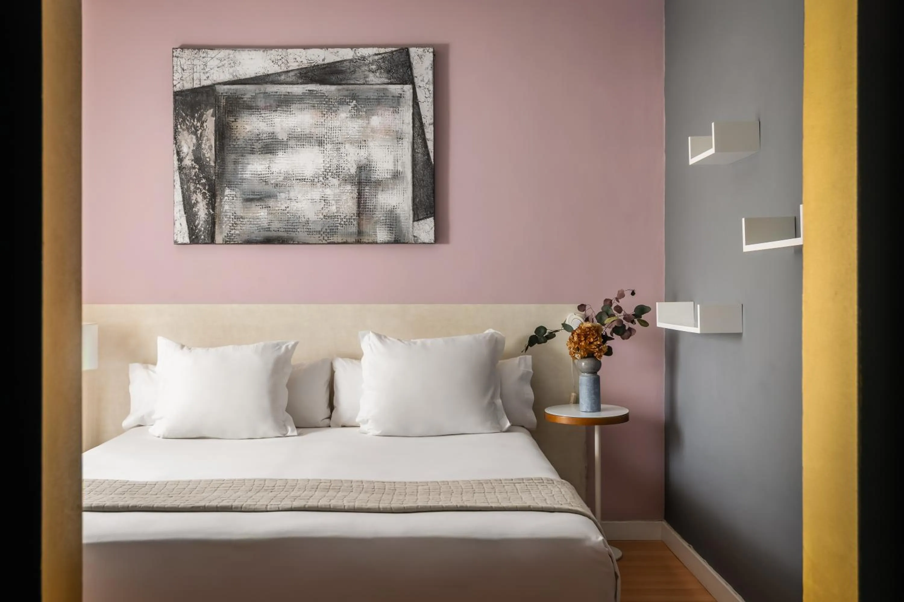 Bed in BYPILLOW Villa Lorena Adults Recommended