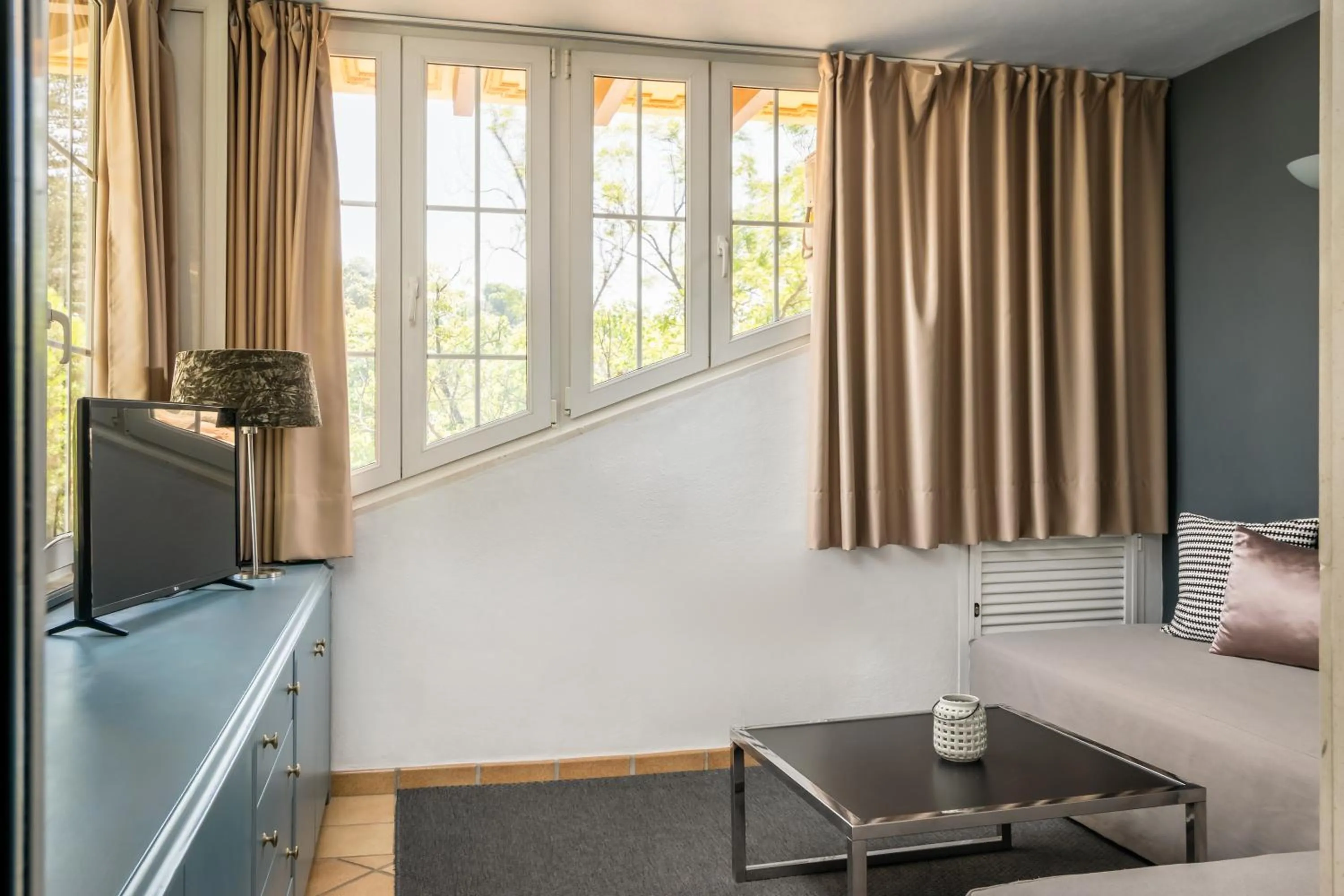 Bedroom, Bed in BYPILLOW Villa Lorena Adults Recommended