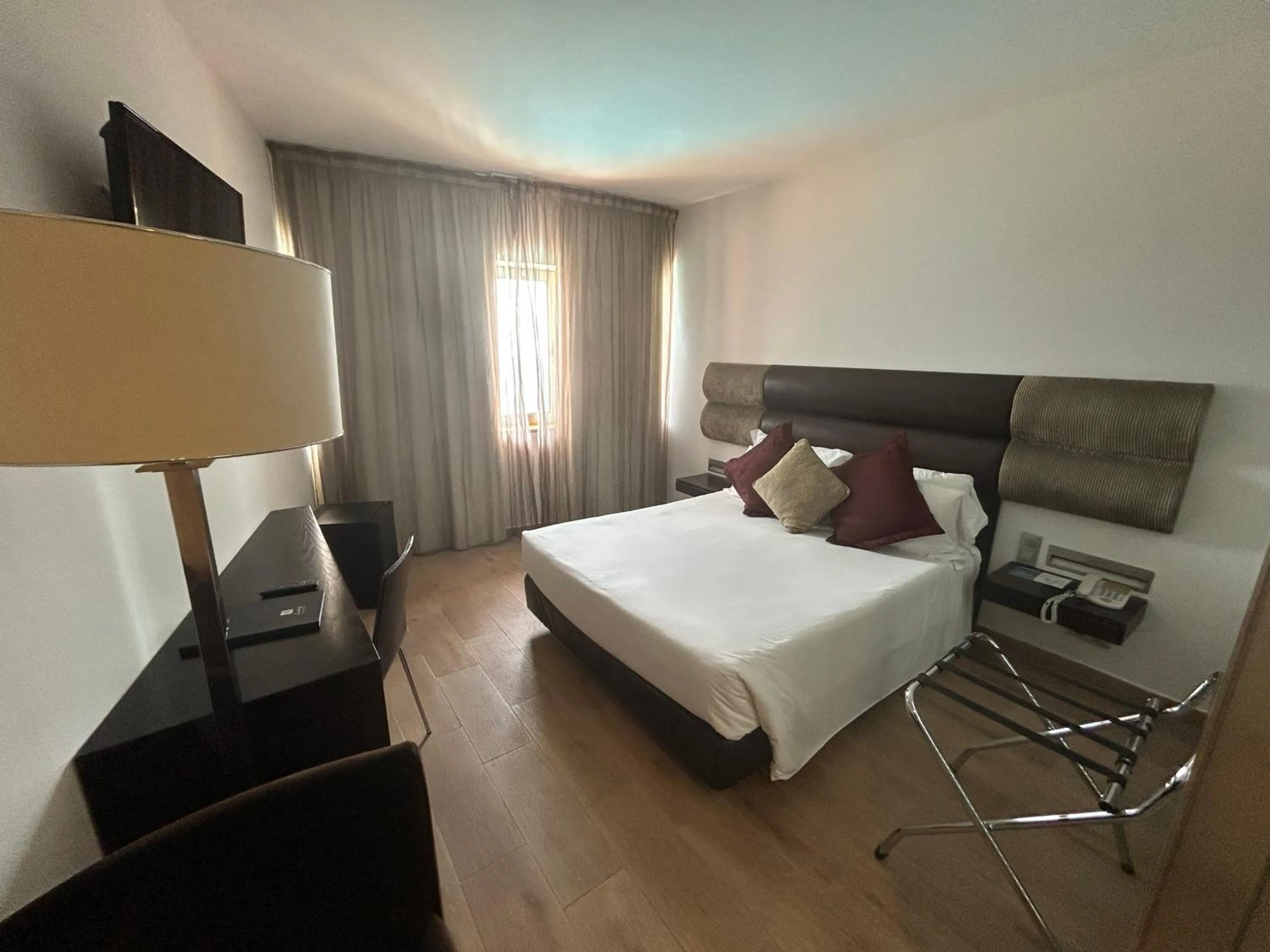 Bedroom, Bed in Luna Hotel dos Carqueijais - Serra da Estrela