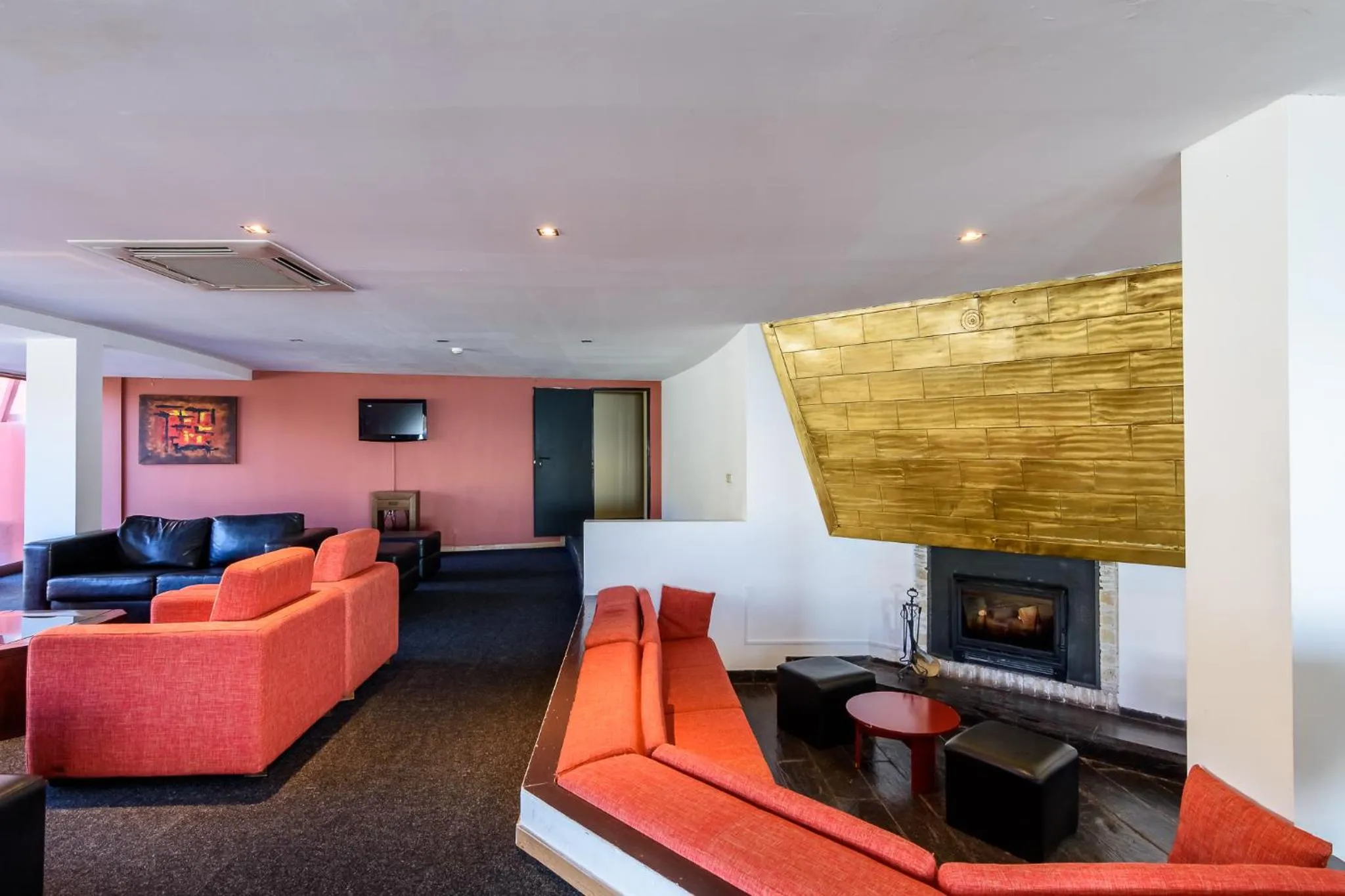 Property building in Luna Hotel dos Carqueijais - Serra da Estrela