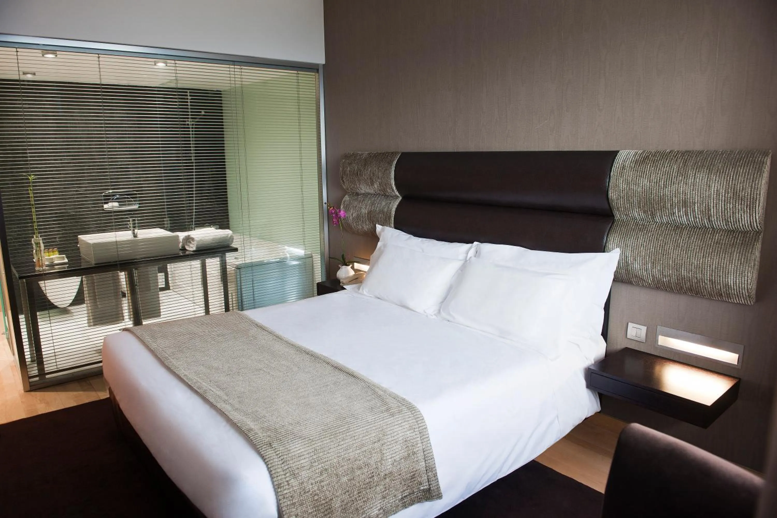 Bedroom, Bed in Luna Hotel dos Carqueijais - Serra da Estrela